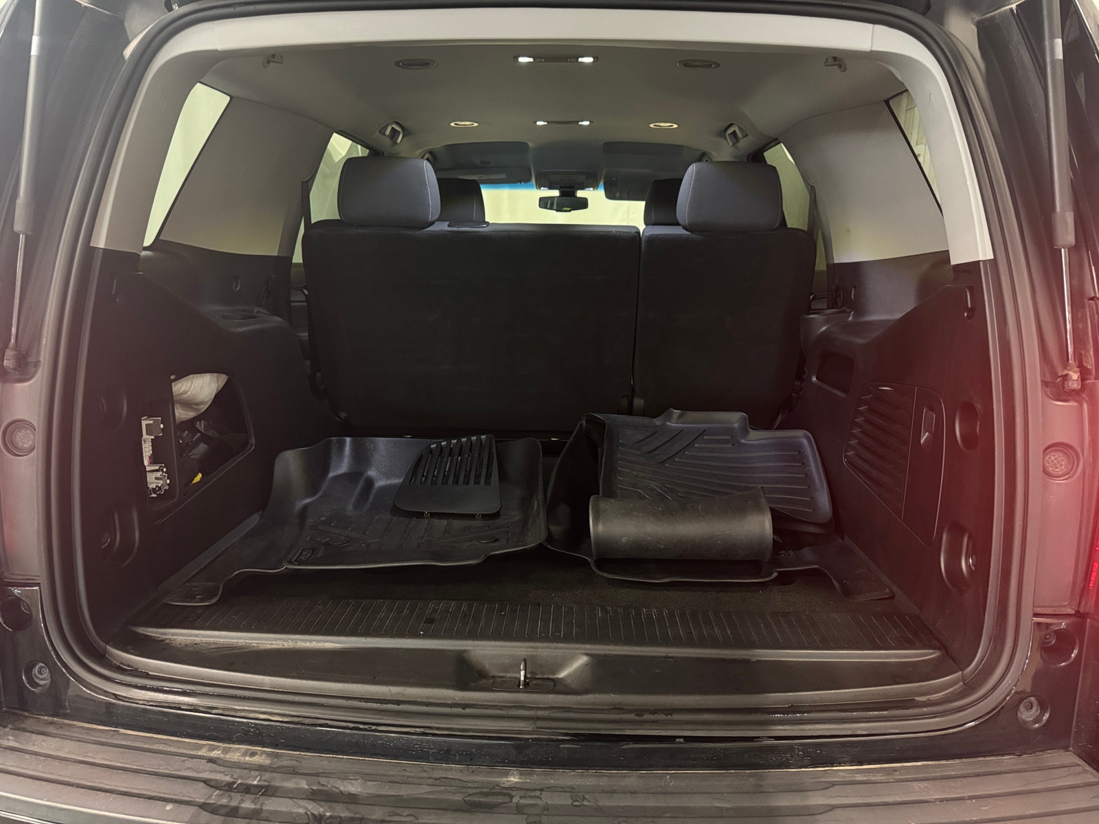 Thumbnail: 2018 Chevrolet Tahoe - 7