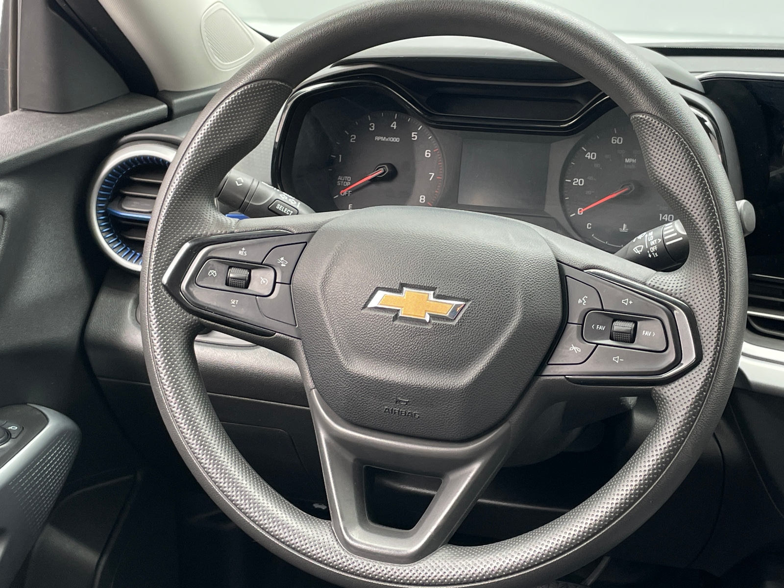 Thumbnail: 2024 Chevrolet Trax - 5