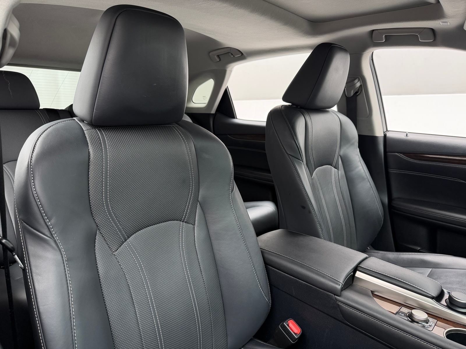 Thumbnail: 2019 Lexus RX - 2