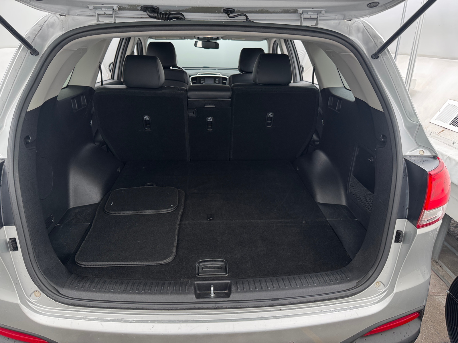 Thumbnail: 2016 Kia Sorento - 6