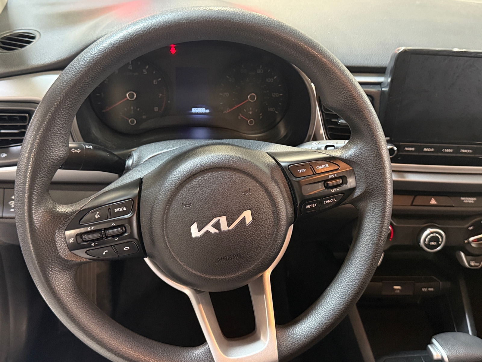 Thumbnail: 2022 Kia Rio - 5