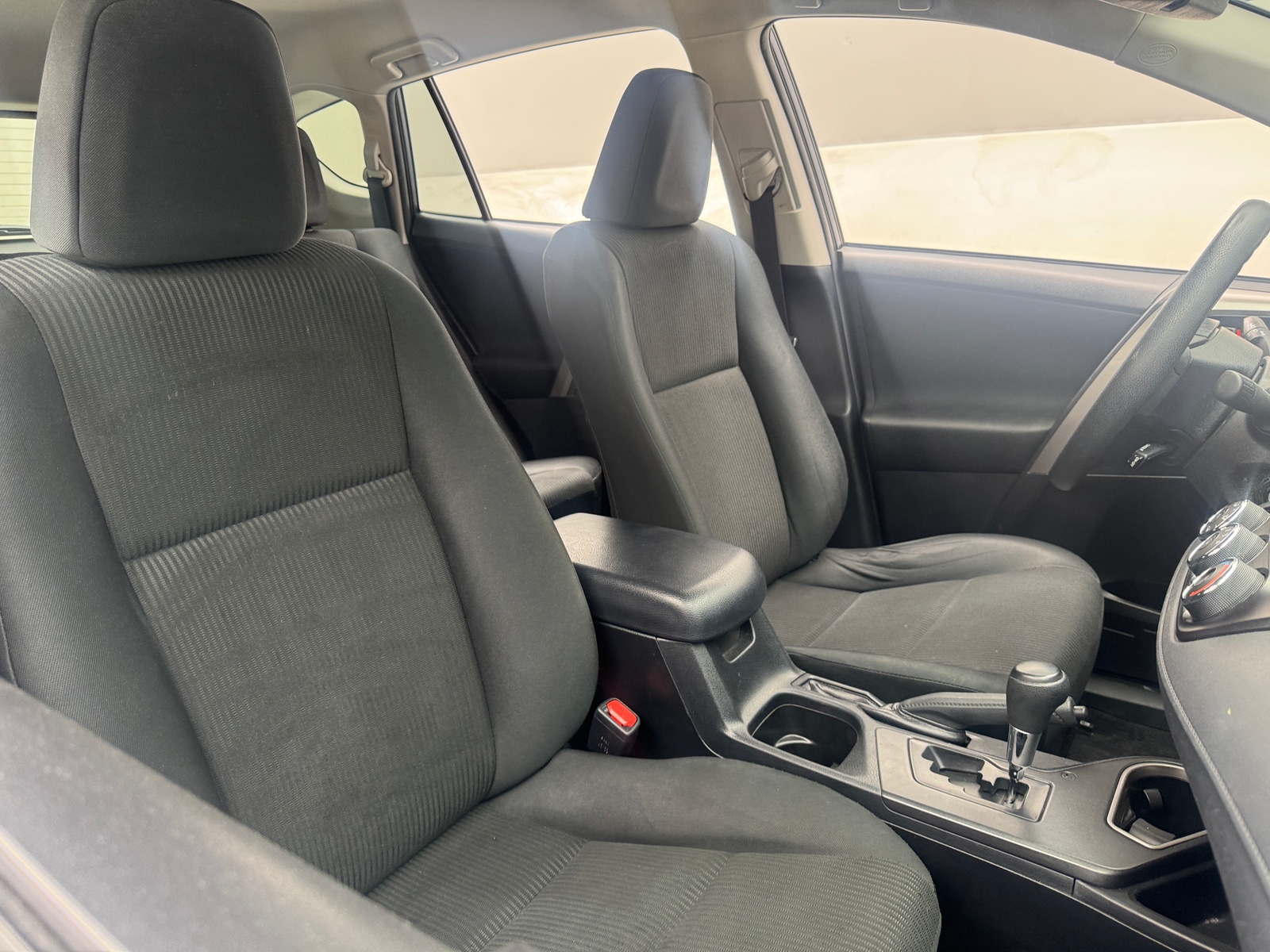 Thumbnail: 2016 Toyota RAV4 - 2