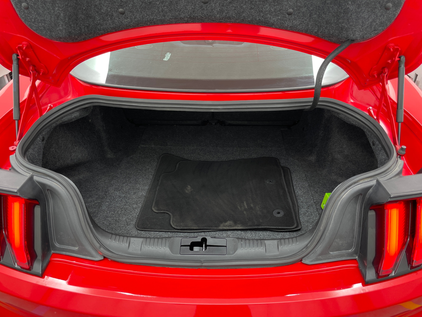 Thumbnail: 2019 Ford Mustang - 7