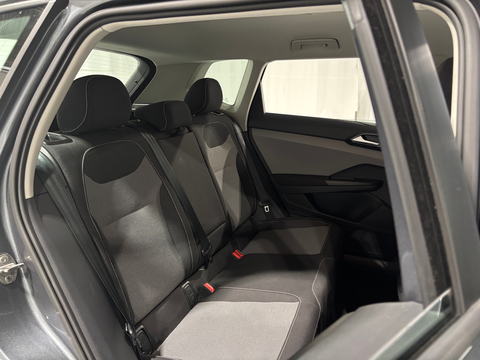 Thumbnail: 2023 Volkswagen Taos - 6