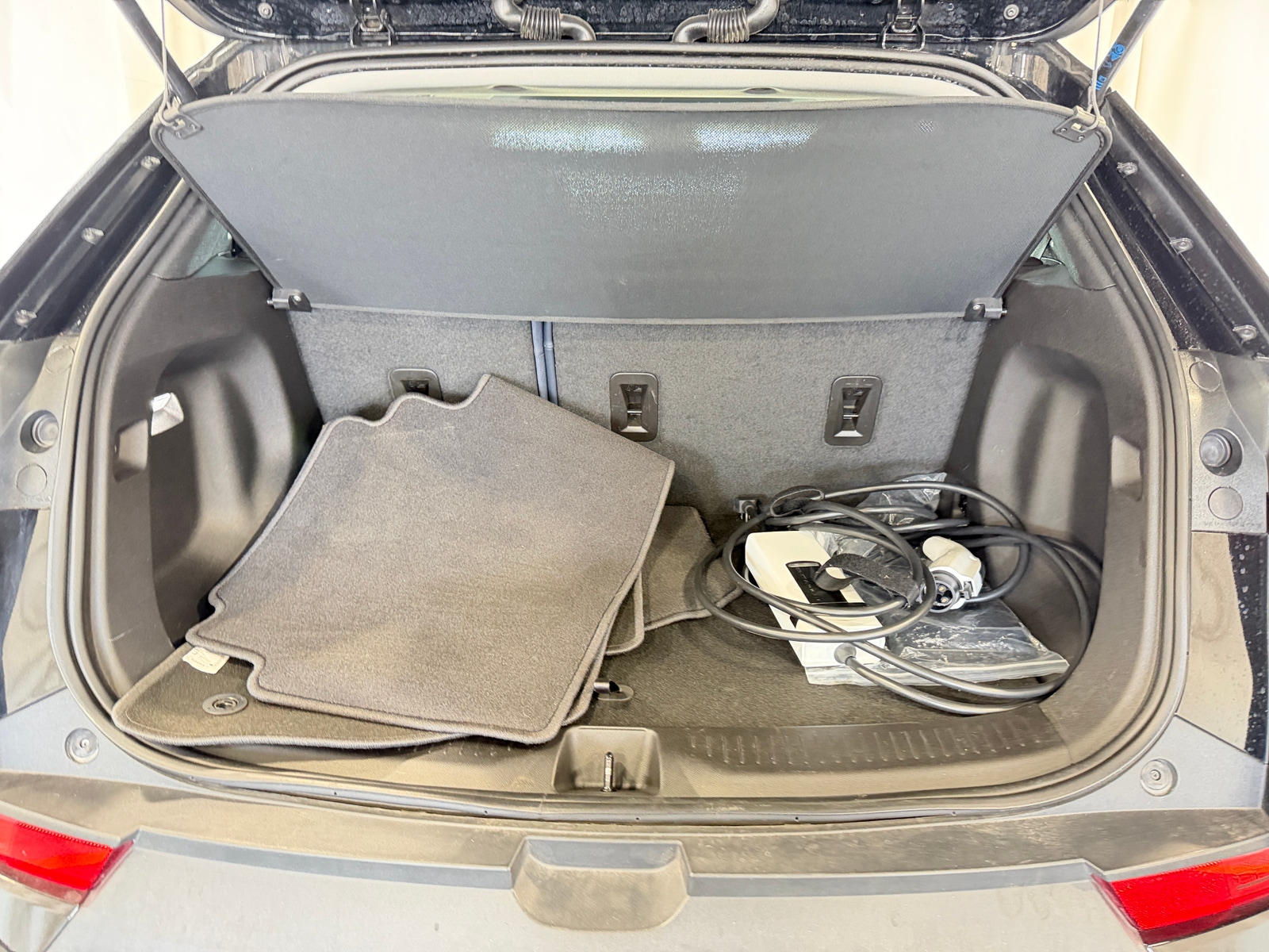 Thumbnail: 2023 Chevrolet Bolt EUV - 6