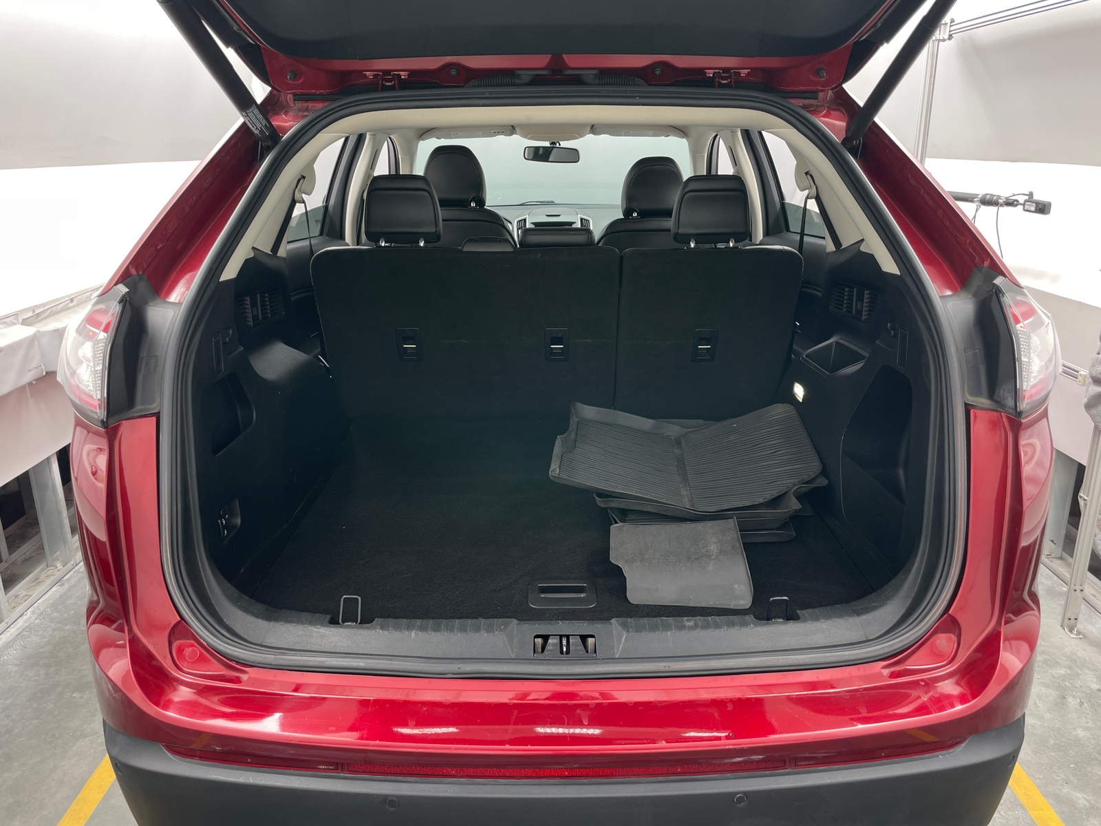 Thumbnail: 2017 Ford Edge - 6