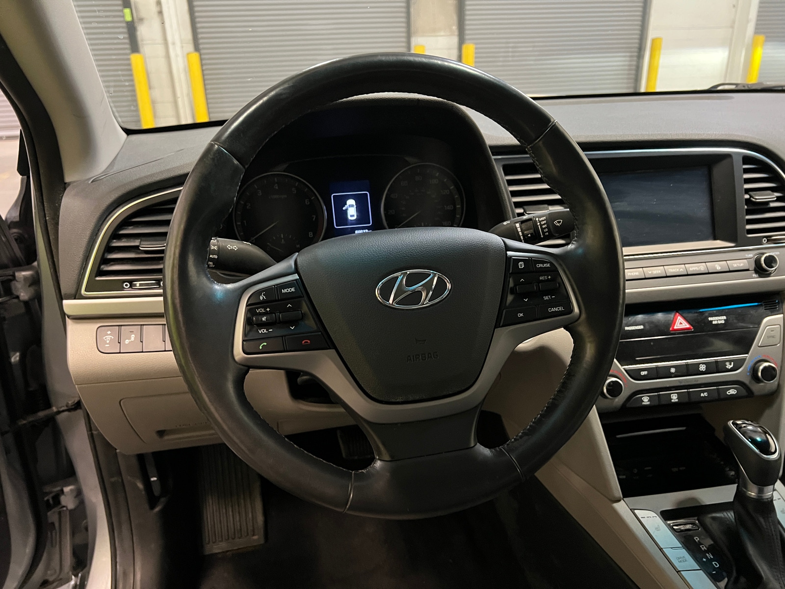 Thumbnail: 2017 Hyundai Elantra - 4