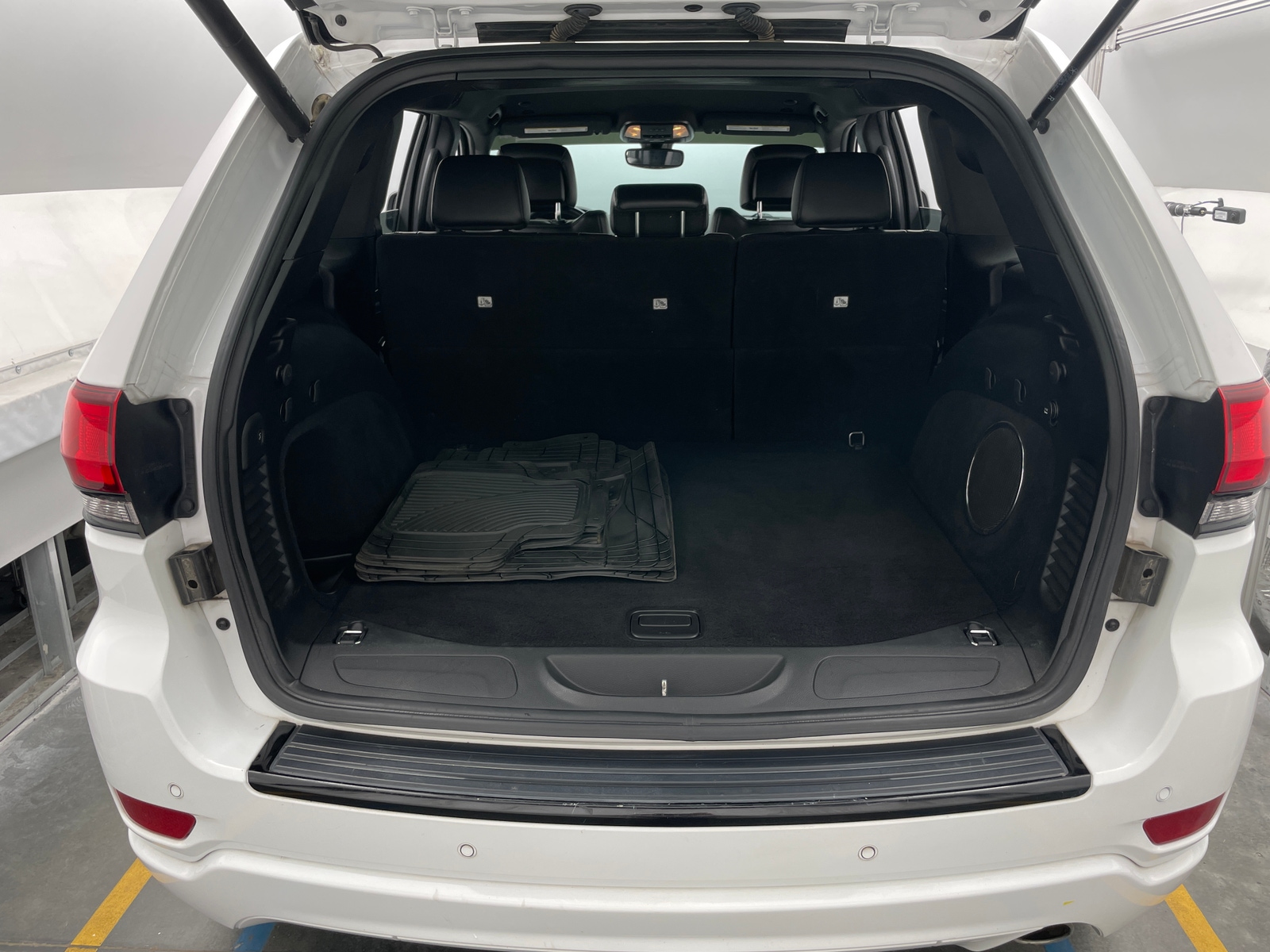 Thumbnail: 2018 Jeep Grand Cherokee - 7
