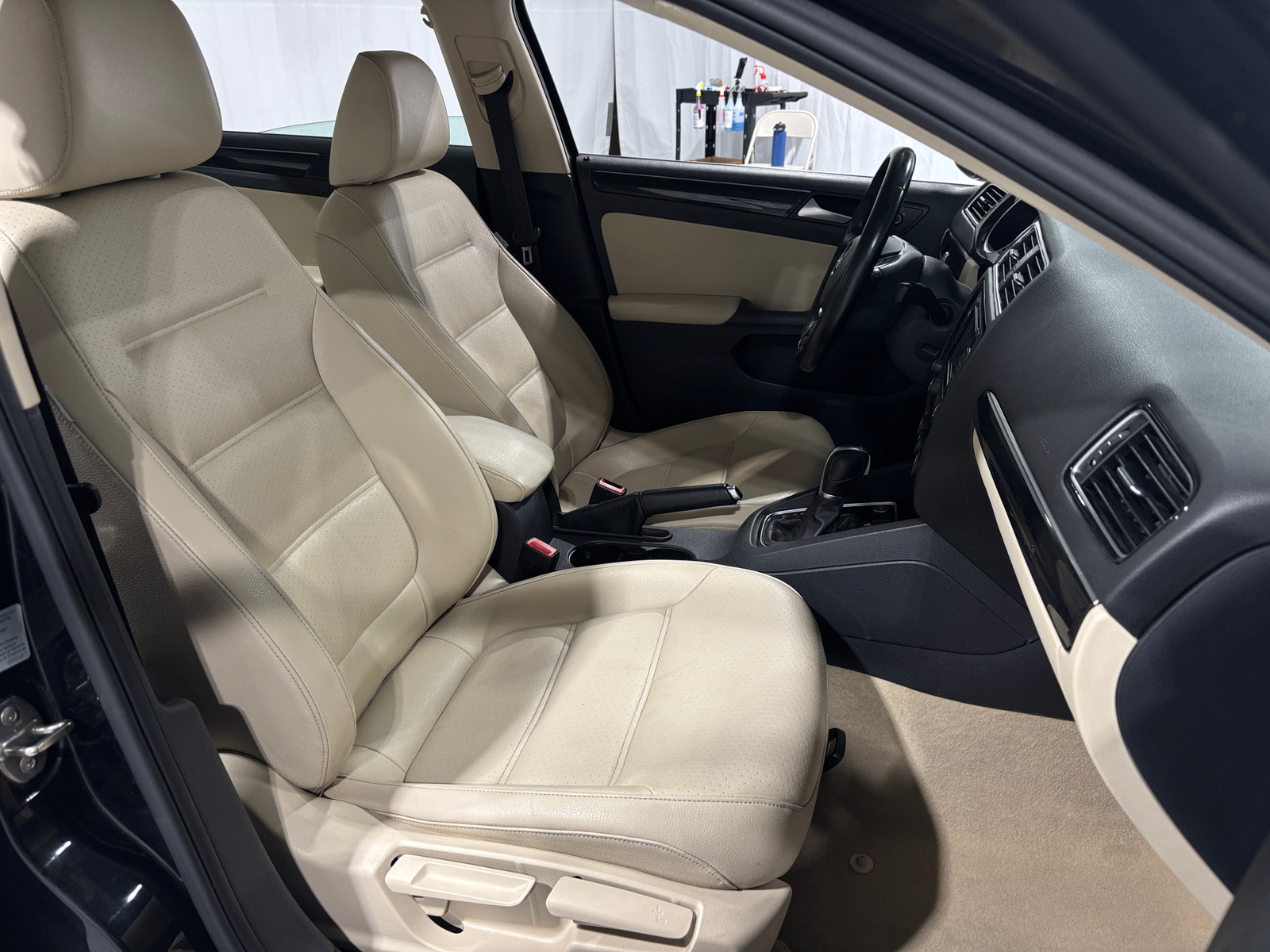 Thumbnail: 2015 Volkswagen Jetta - 2