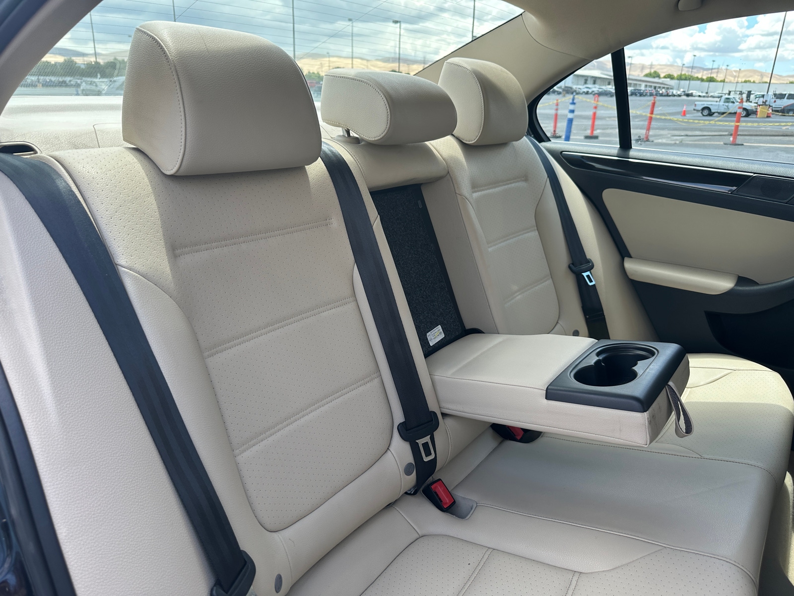 Thumbnail: 2015 Volkswagen Jetta - 6