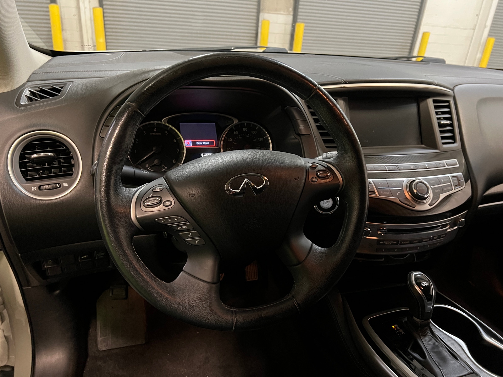 Thumbnail: 2017 INFINITI QX60 - 4
