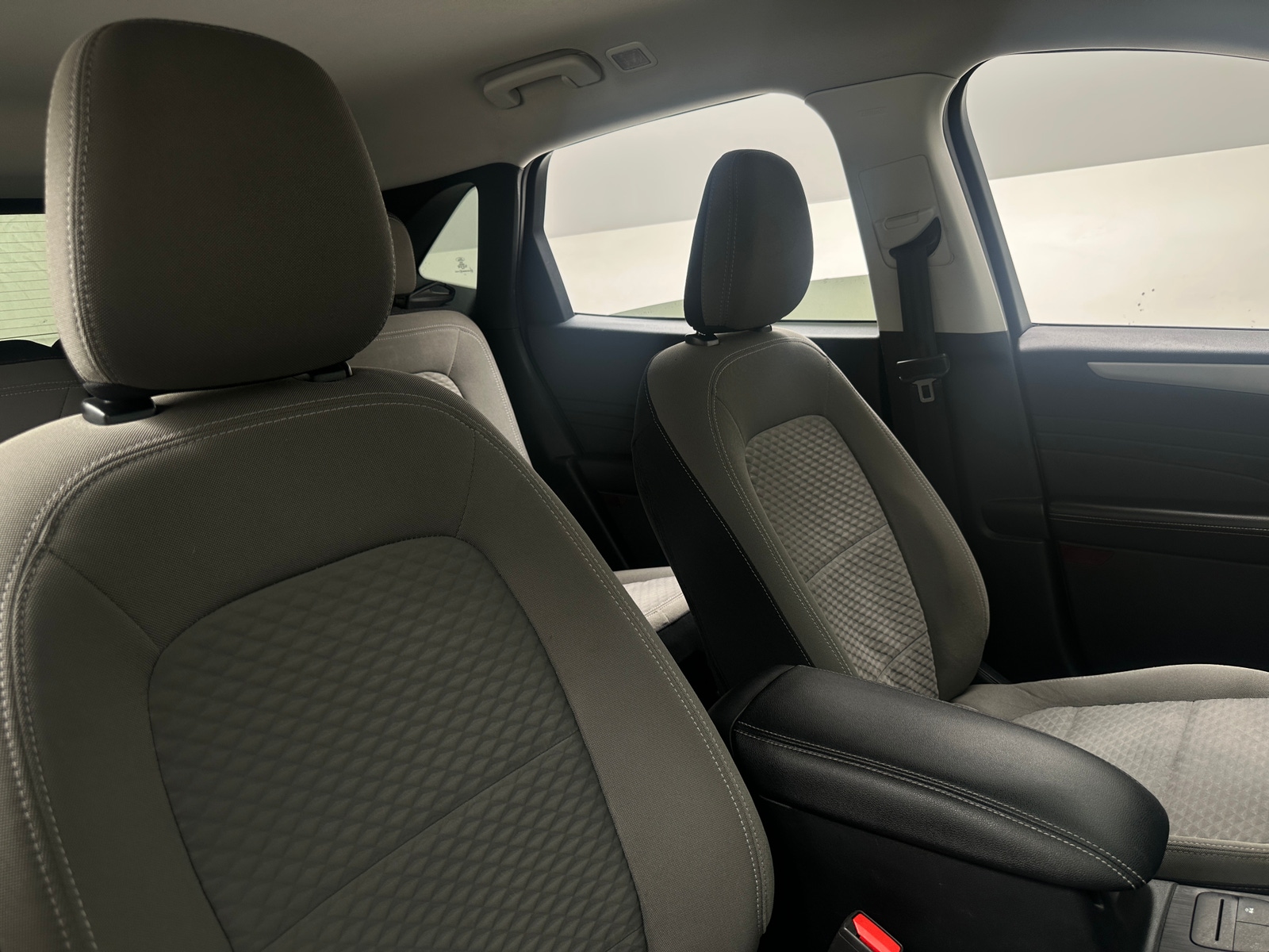 Thumbnail: 2022 Ford Escape - 2