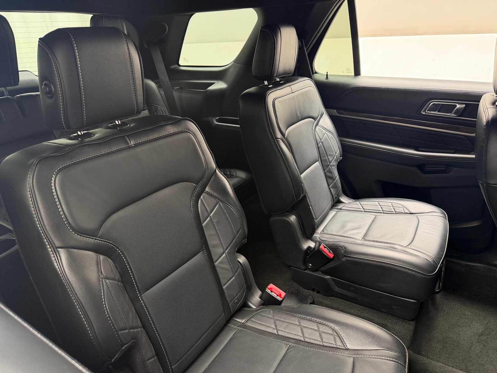 Thumbnail: 2016 Ford Explorer - 5