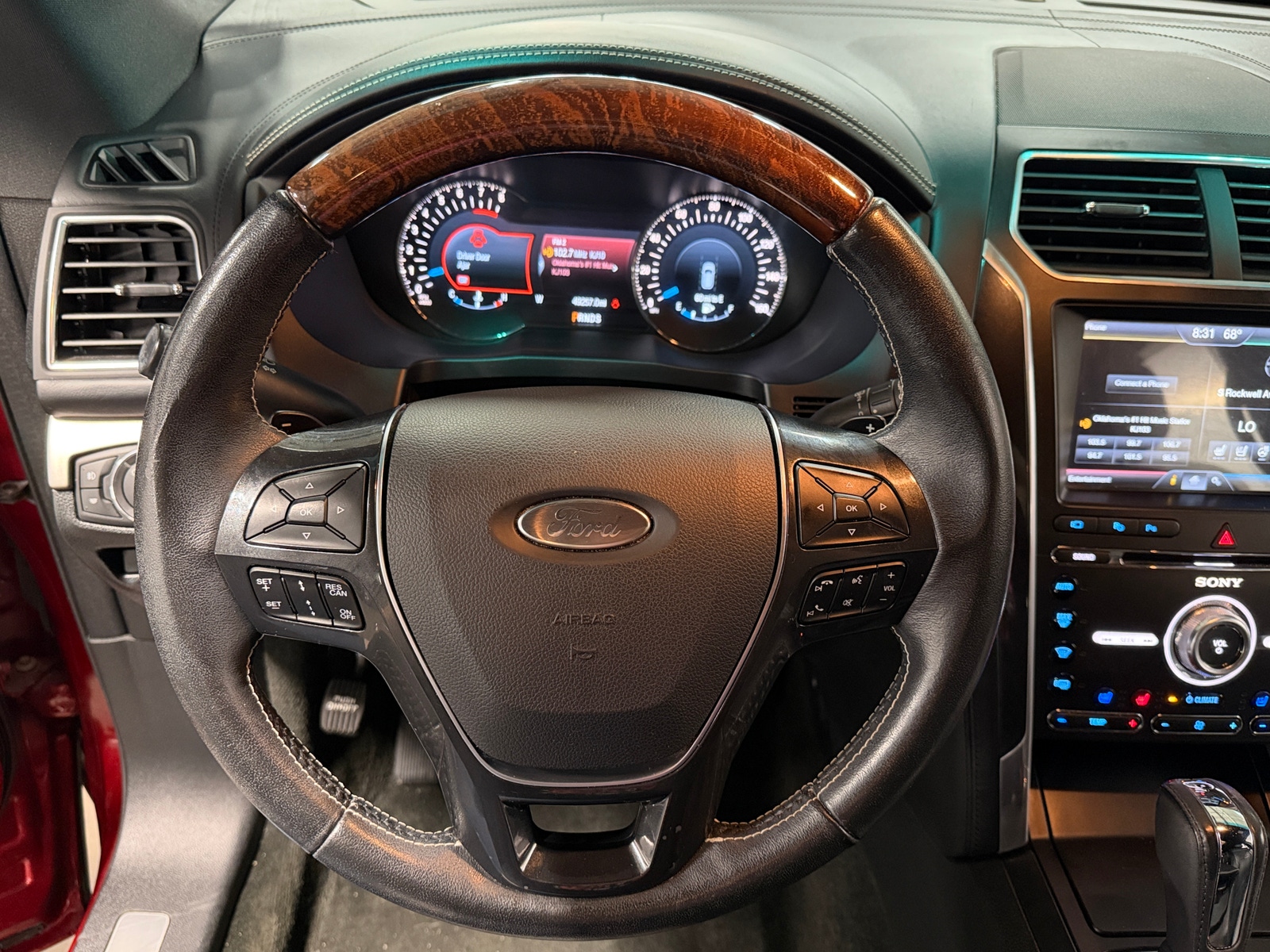 Thumbnail: 2016 Ford Explorer - 4