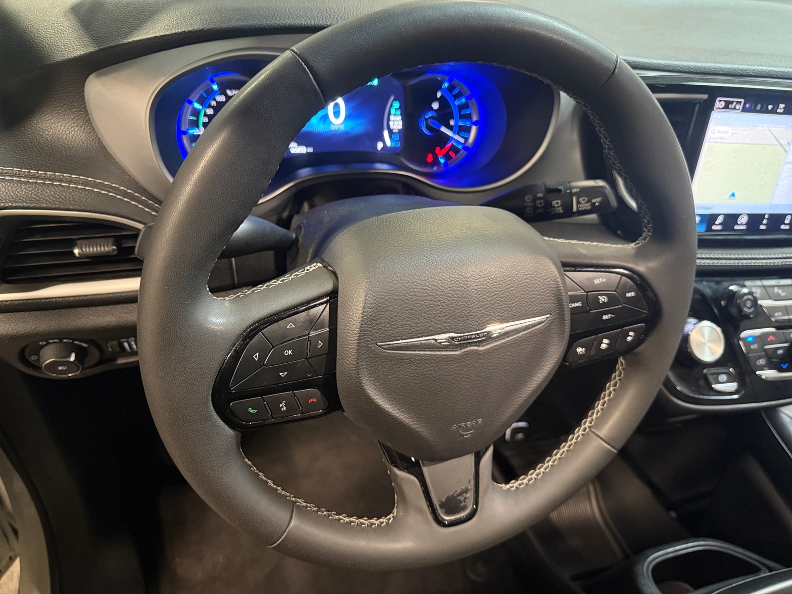 Thumbnail: 2024 Chrysler Pacifica - 5