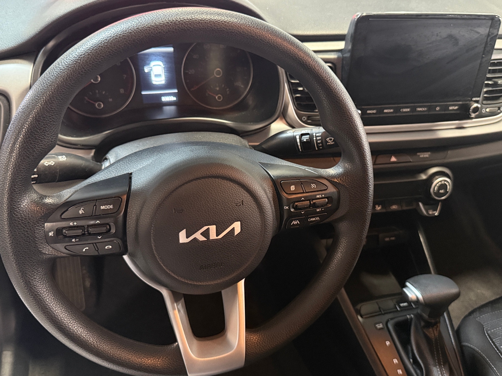 Thumbnail: 2022 Kia Rio - 5