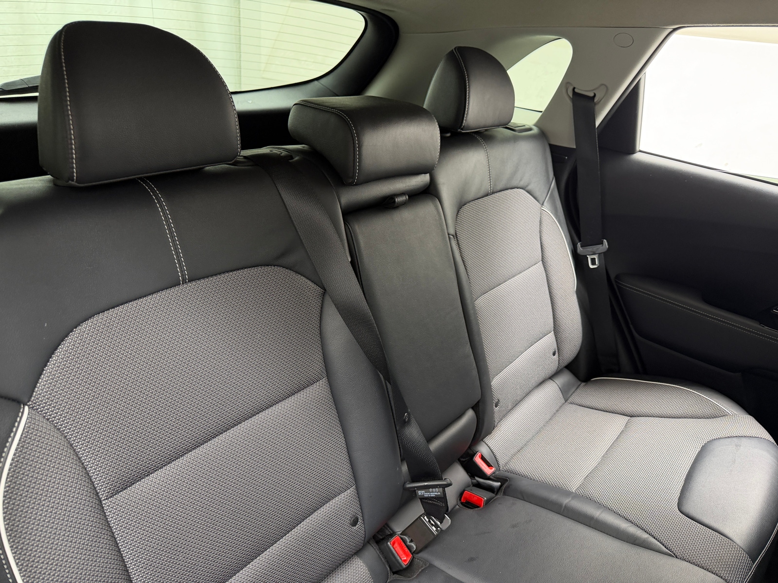 Thumbnail: 2019 Kia Niro - 6
