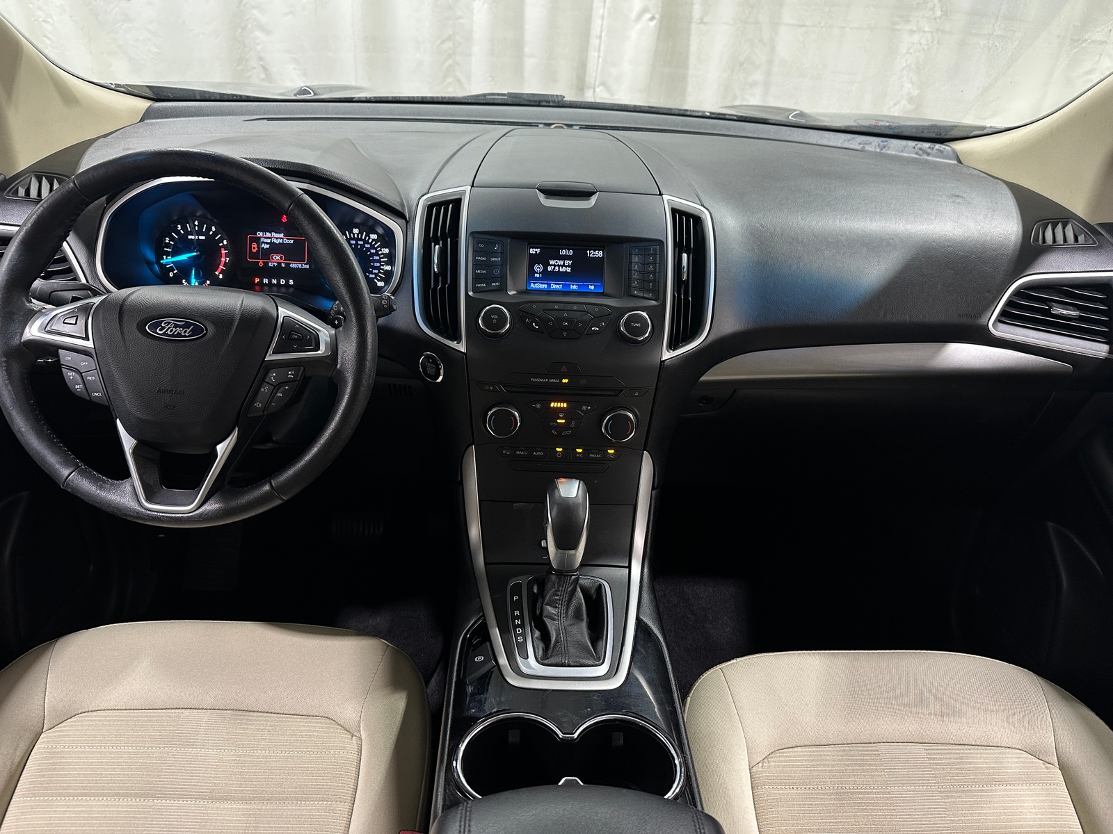 Thumbnail: 2017 Ford Edge - 3