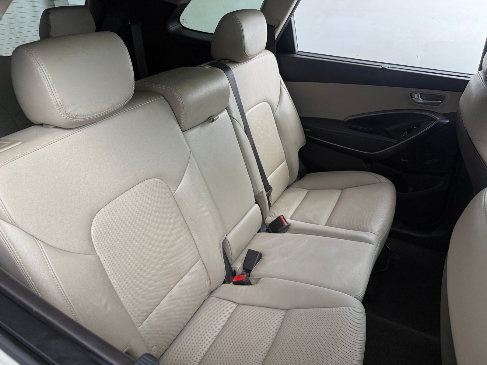 Thumbnail: 2017 Hyundai Santa Fe - 5