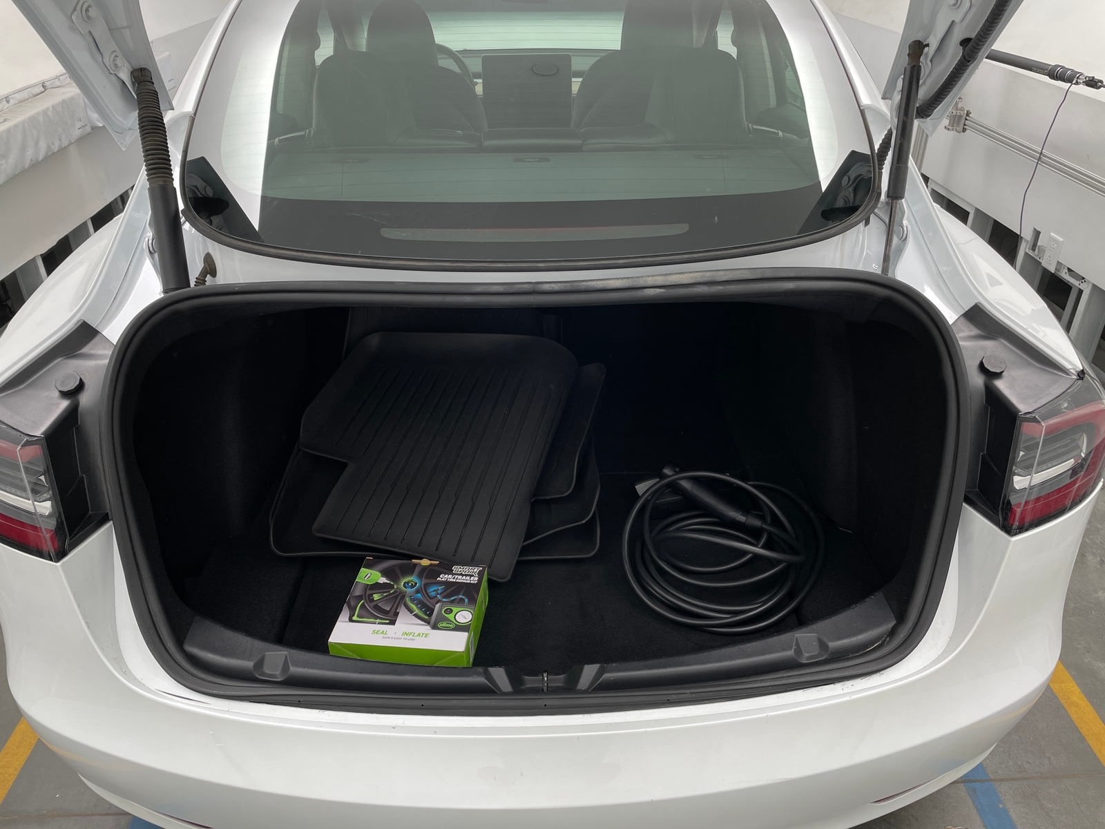 Thumbnail: 2023 Tesla Model 3 - 6