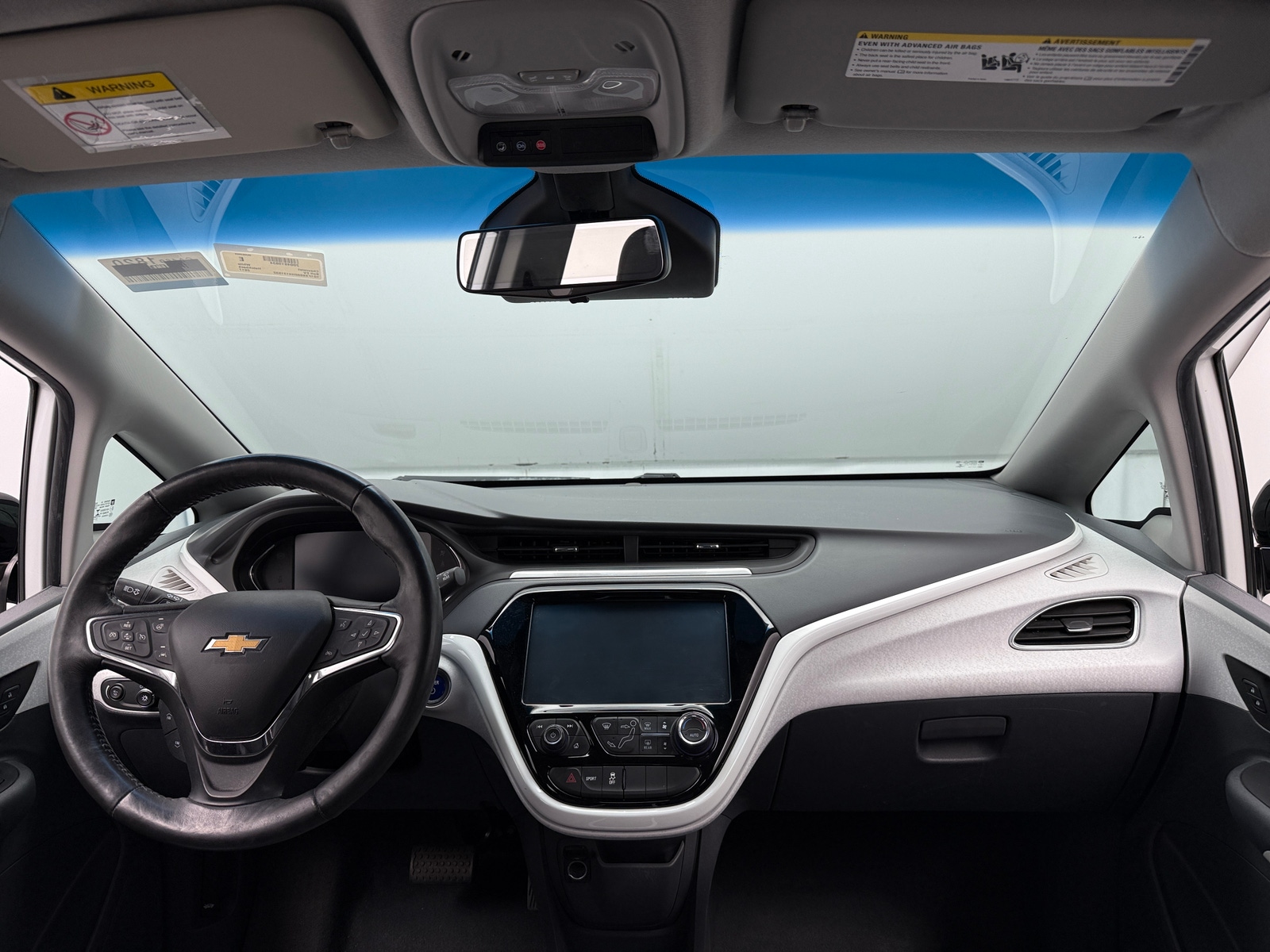Thumbnail: 2017 Chevrolet Bolt EV - 2