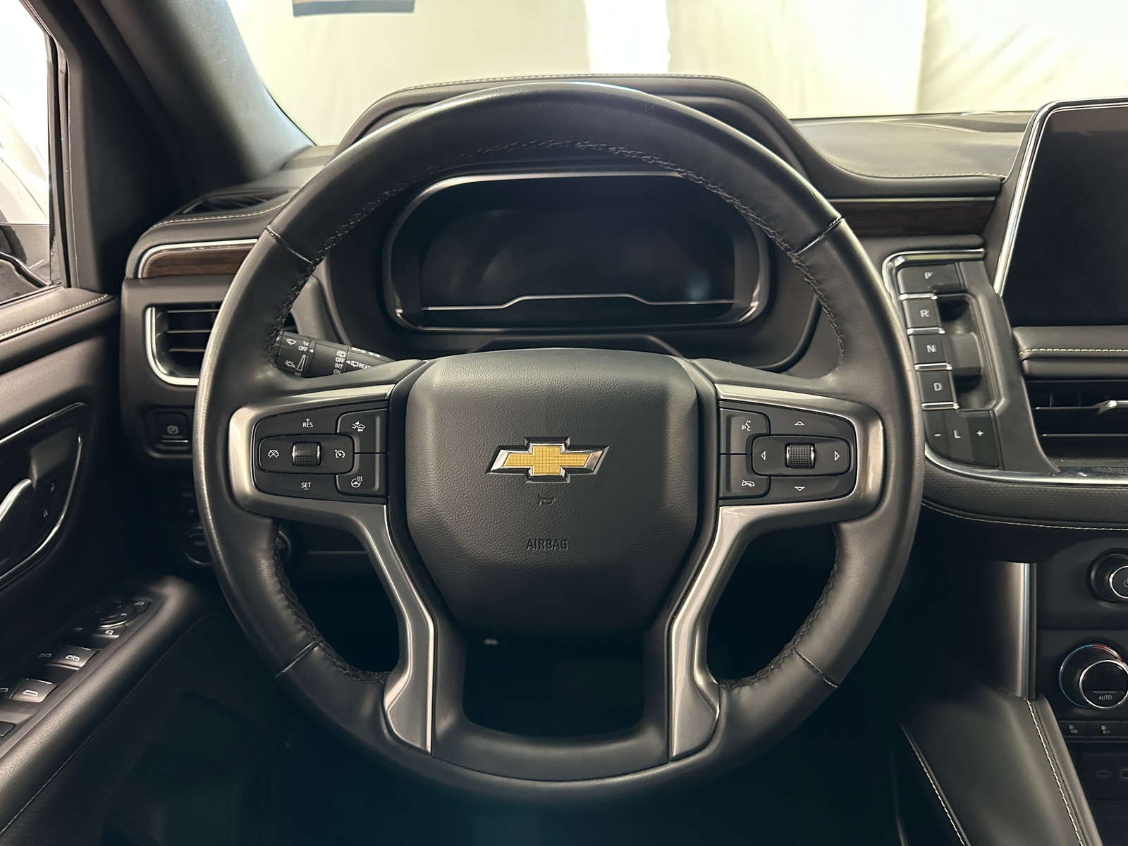 Thumbnail: 2024 Chevrolet Tahoe - 4