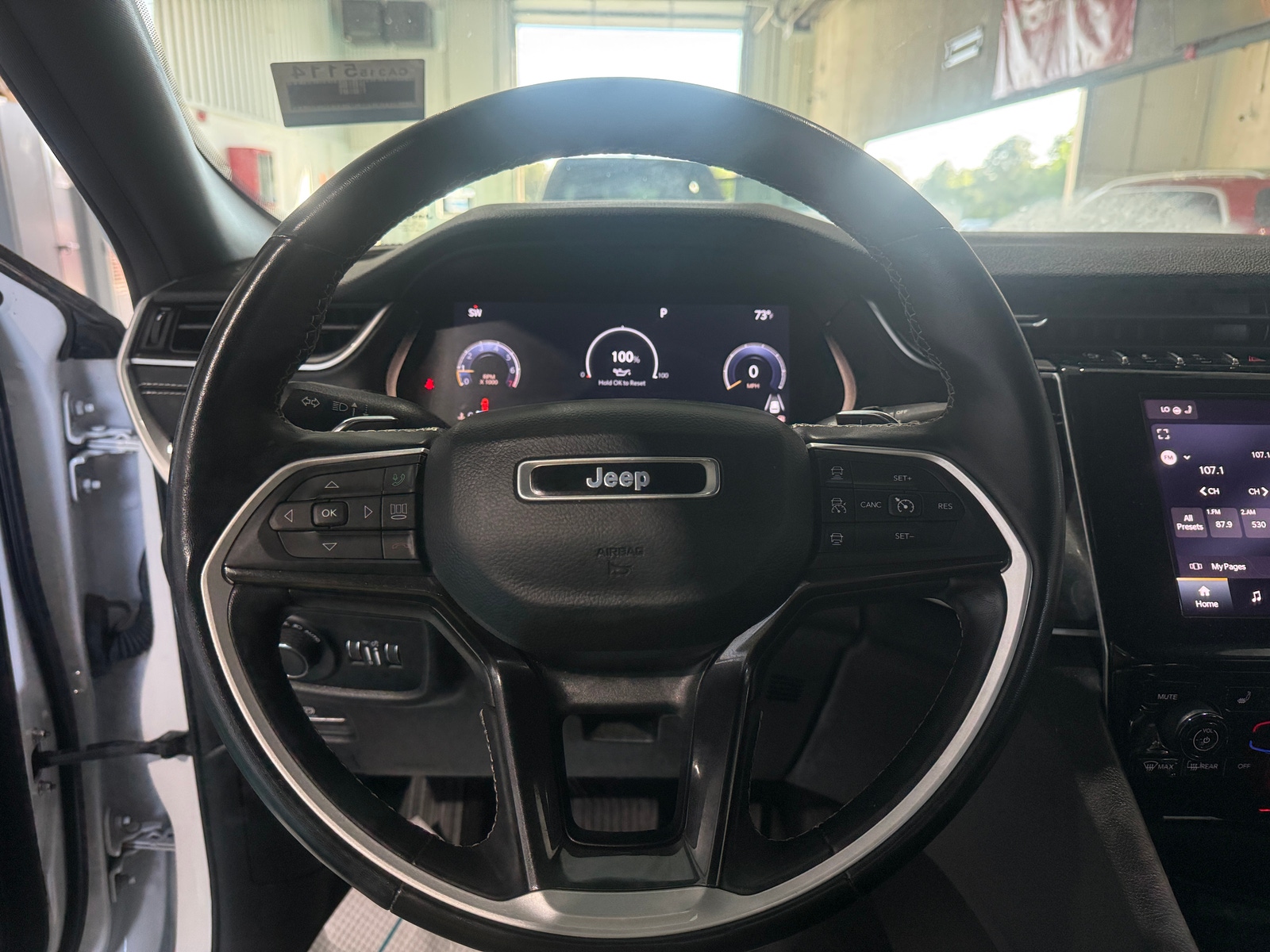 Thumbnail: 2022 Jeep Grand Cherokee L - 4