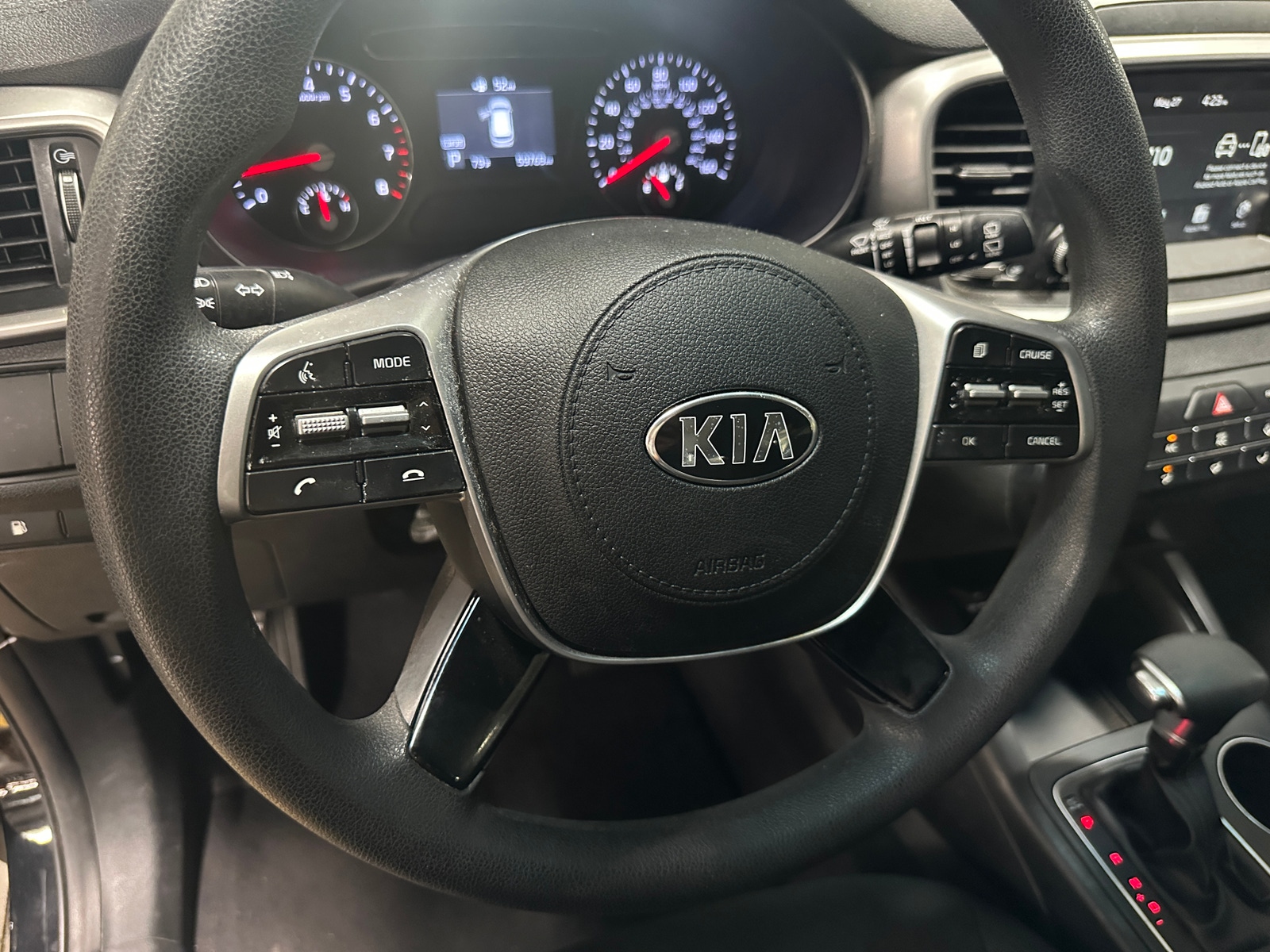 Thumbnail: 2019 Kia Sorento - 5