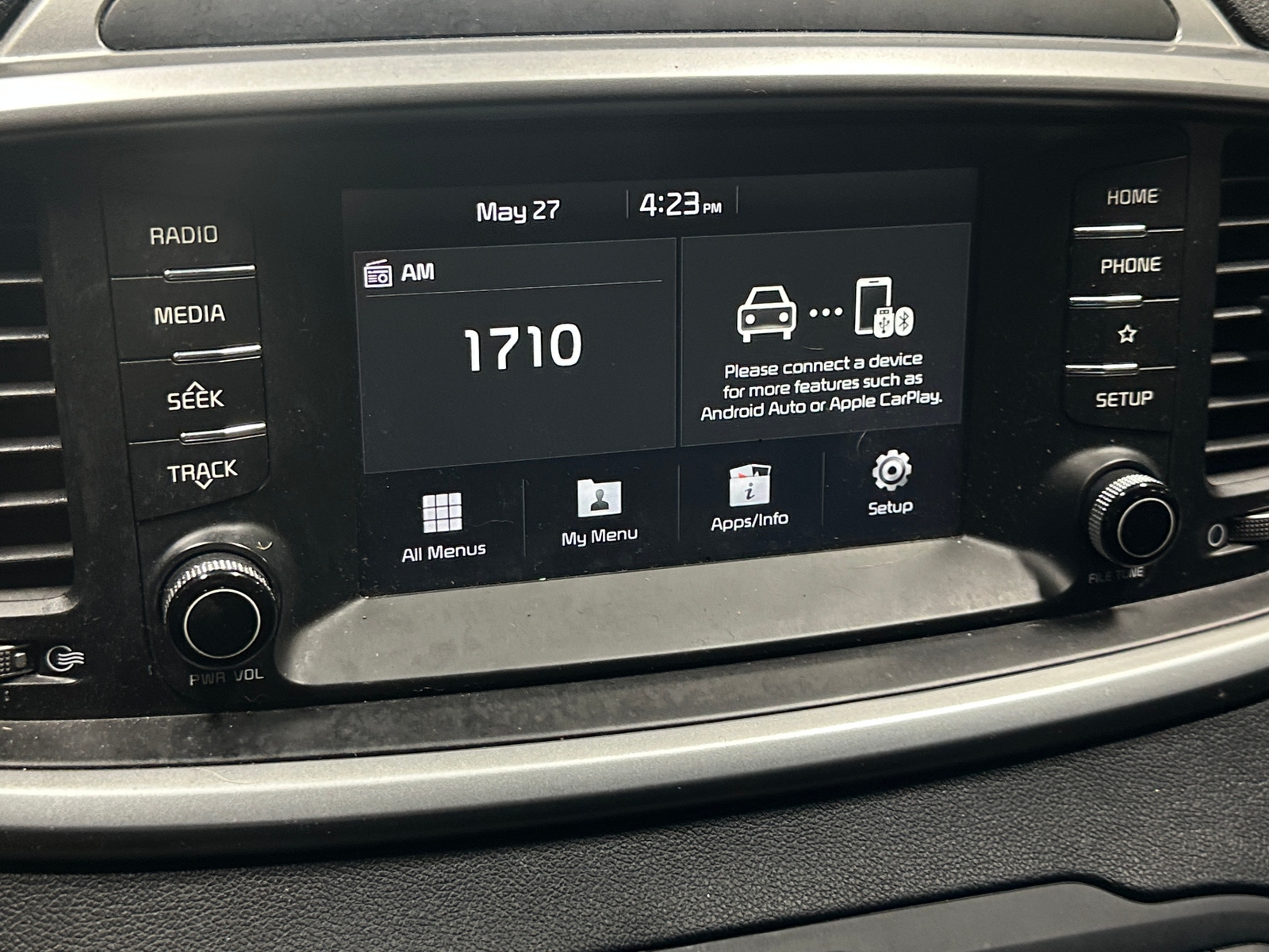 Thumbnail: 2019 Kia Sorento - 4