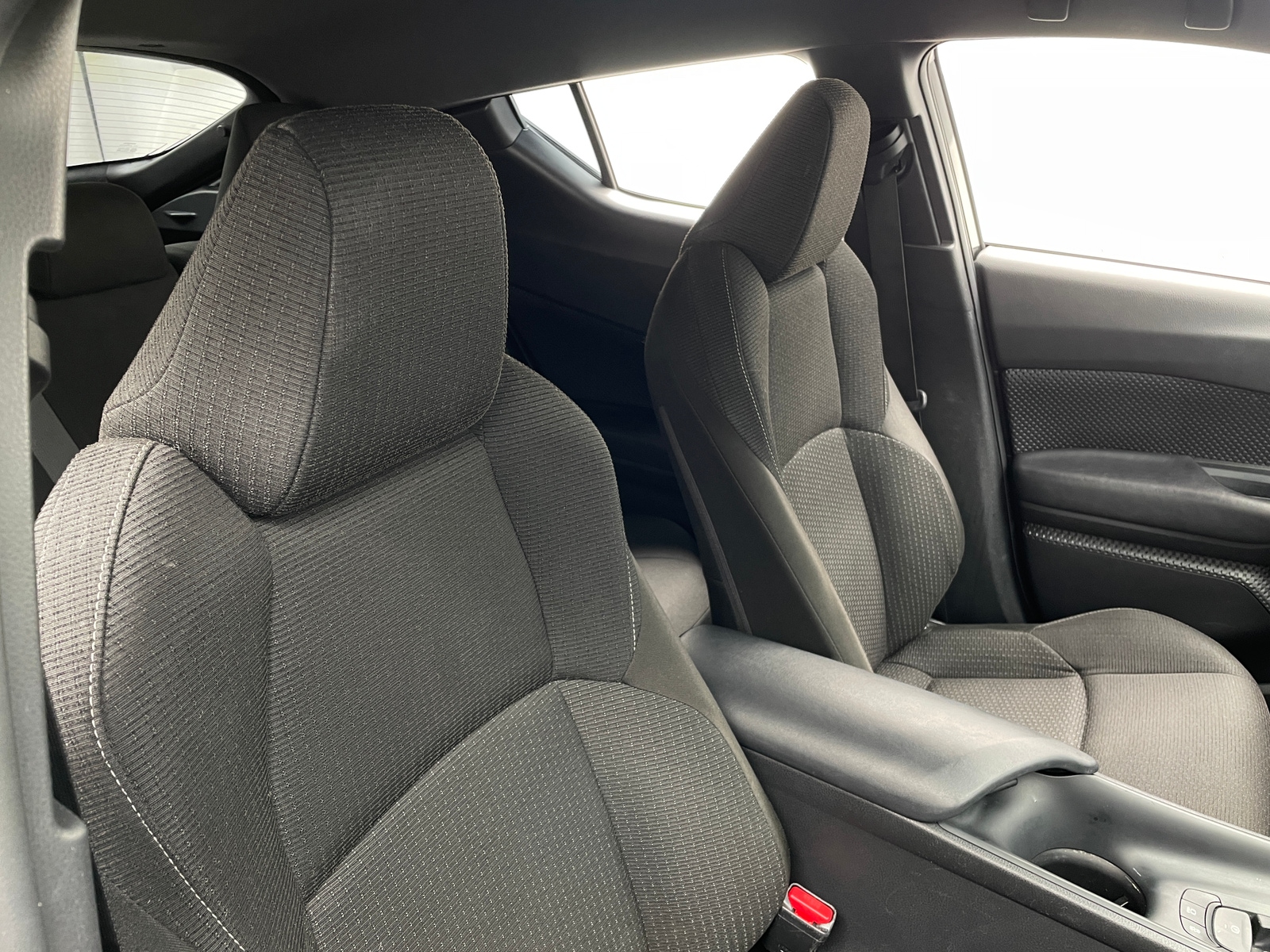 Thumbnail: 2019 Toyota C-HR - 2