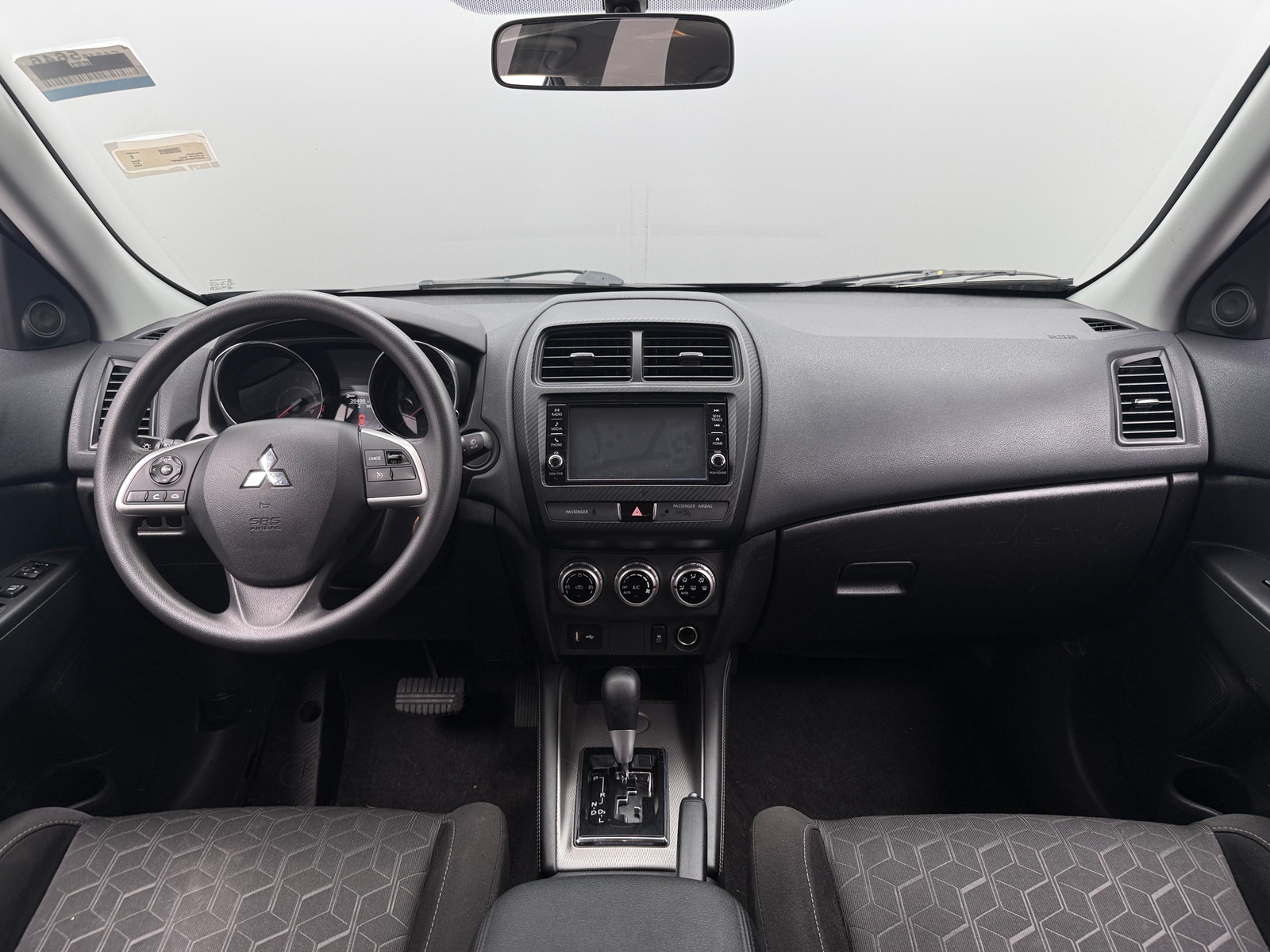 Thumbnail: 2020 Mitsubishi Outlander Sport - 3