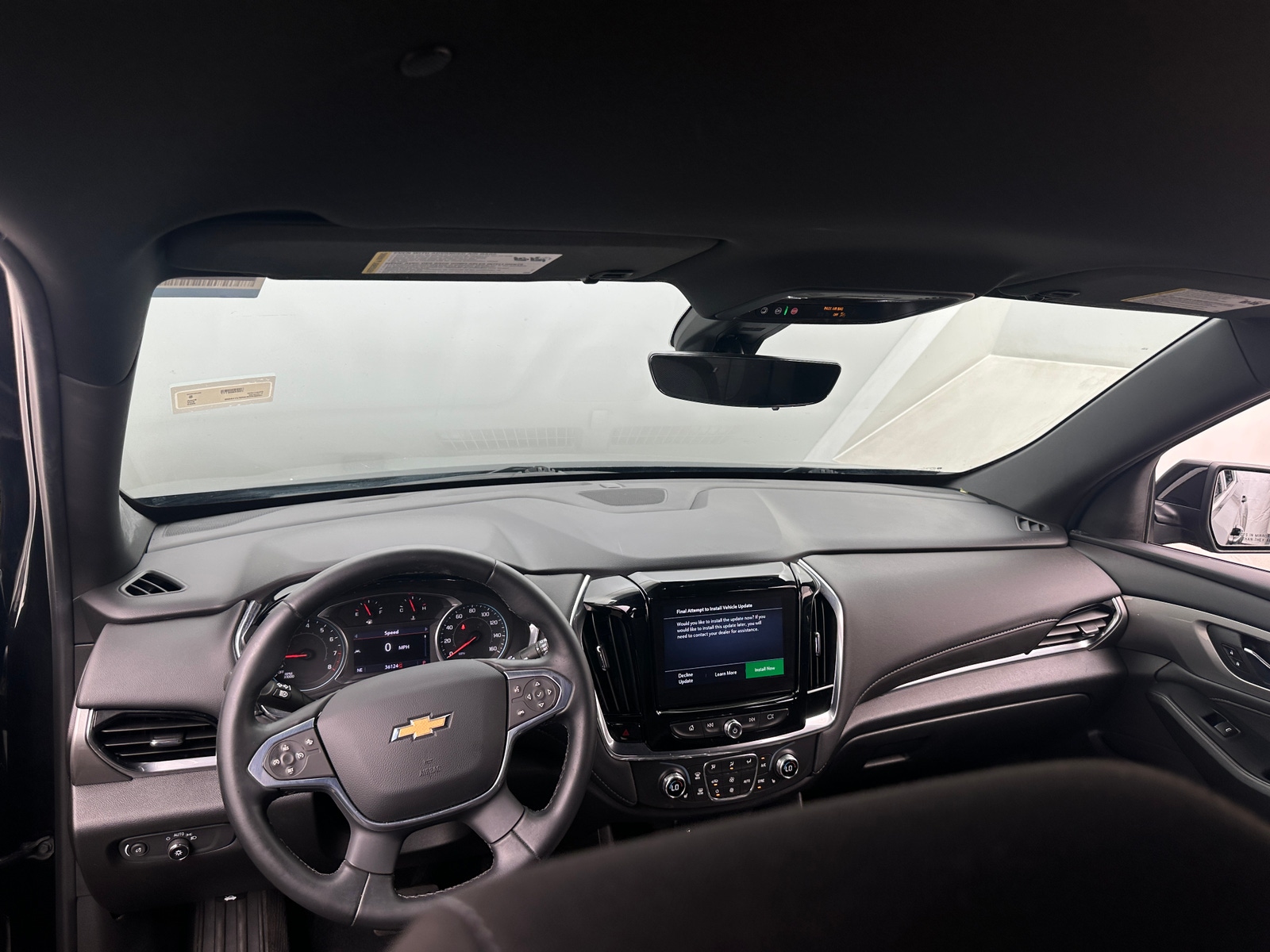 Thumbnail: 2023 Chevrolet Traverse - 3