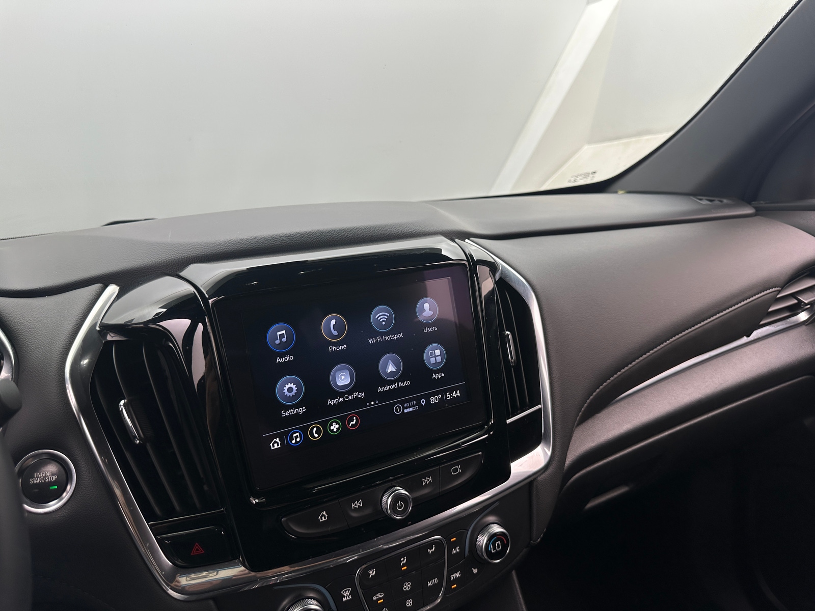 Thumbnail: 2023 Chevrolet Traverse - 4