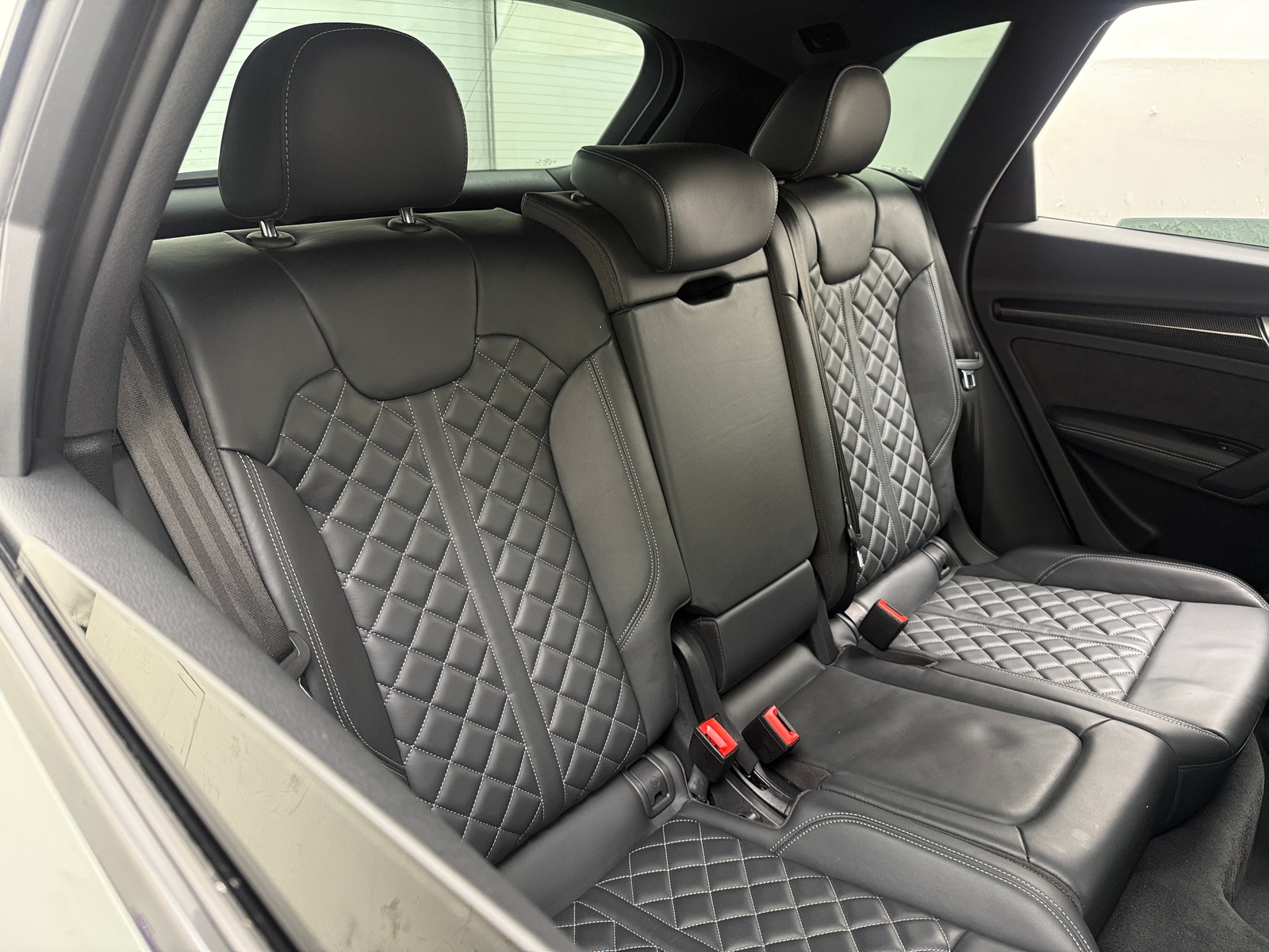 Thumbnail: 2020 Audi SQ5 - 5