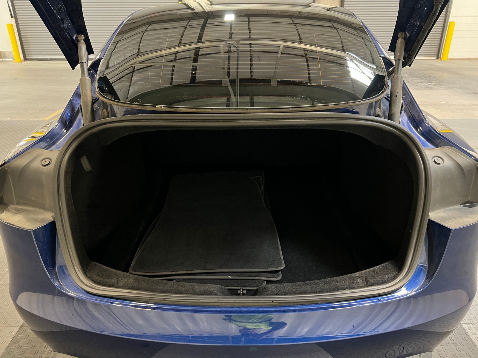Thumbnail: 2025 Tesla Model 3 - 6