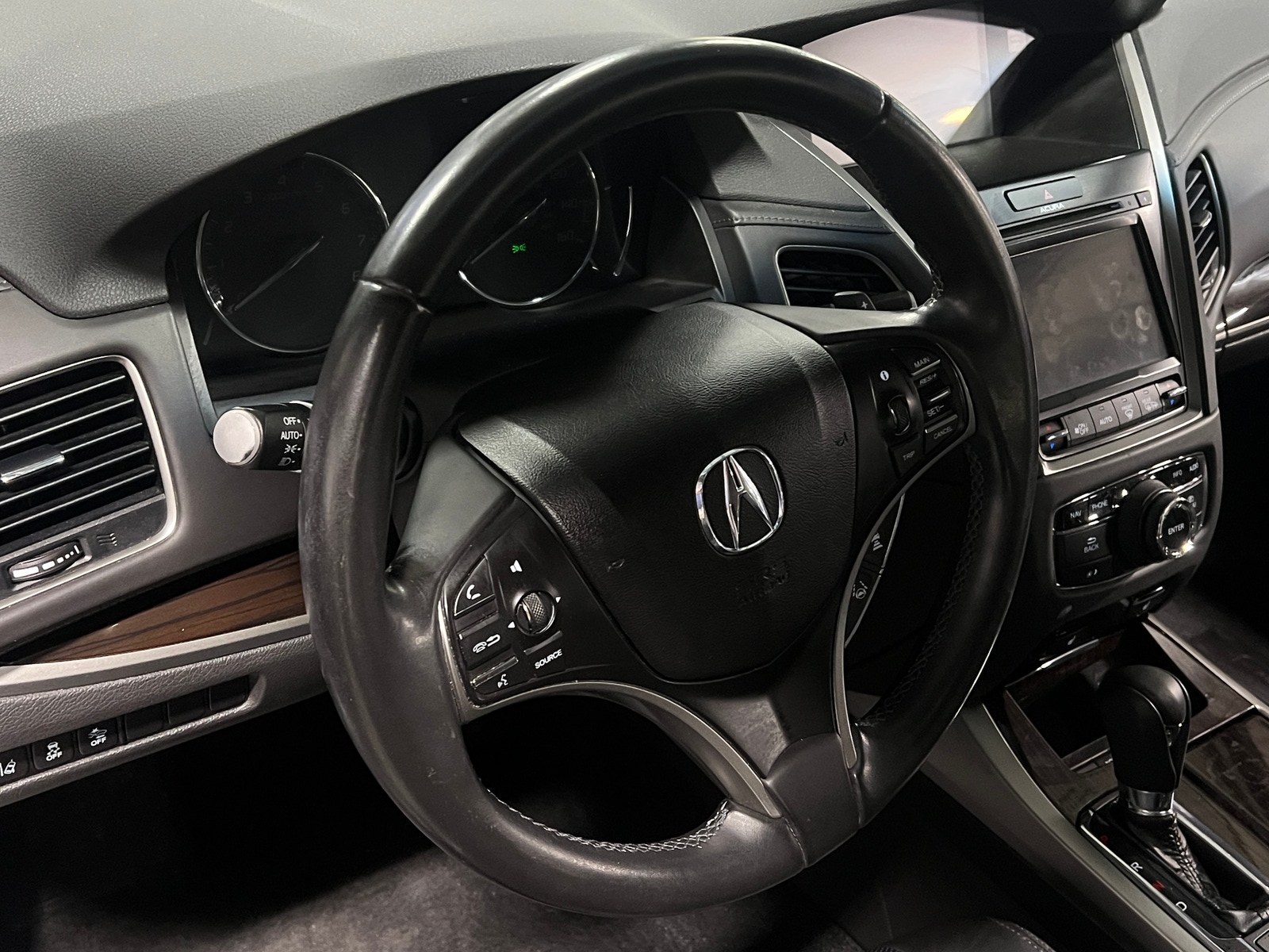 Thumbnail: 2017 Acura RLX - 4