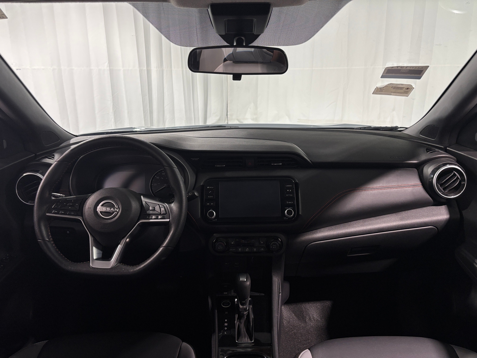 Thumbnail: 2023 Nissan Kicks - 3