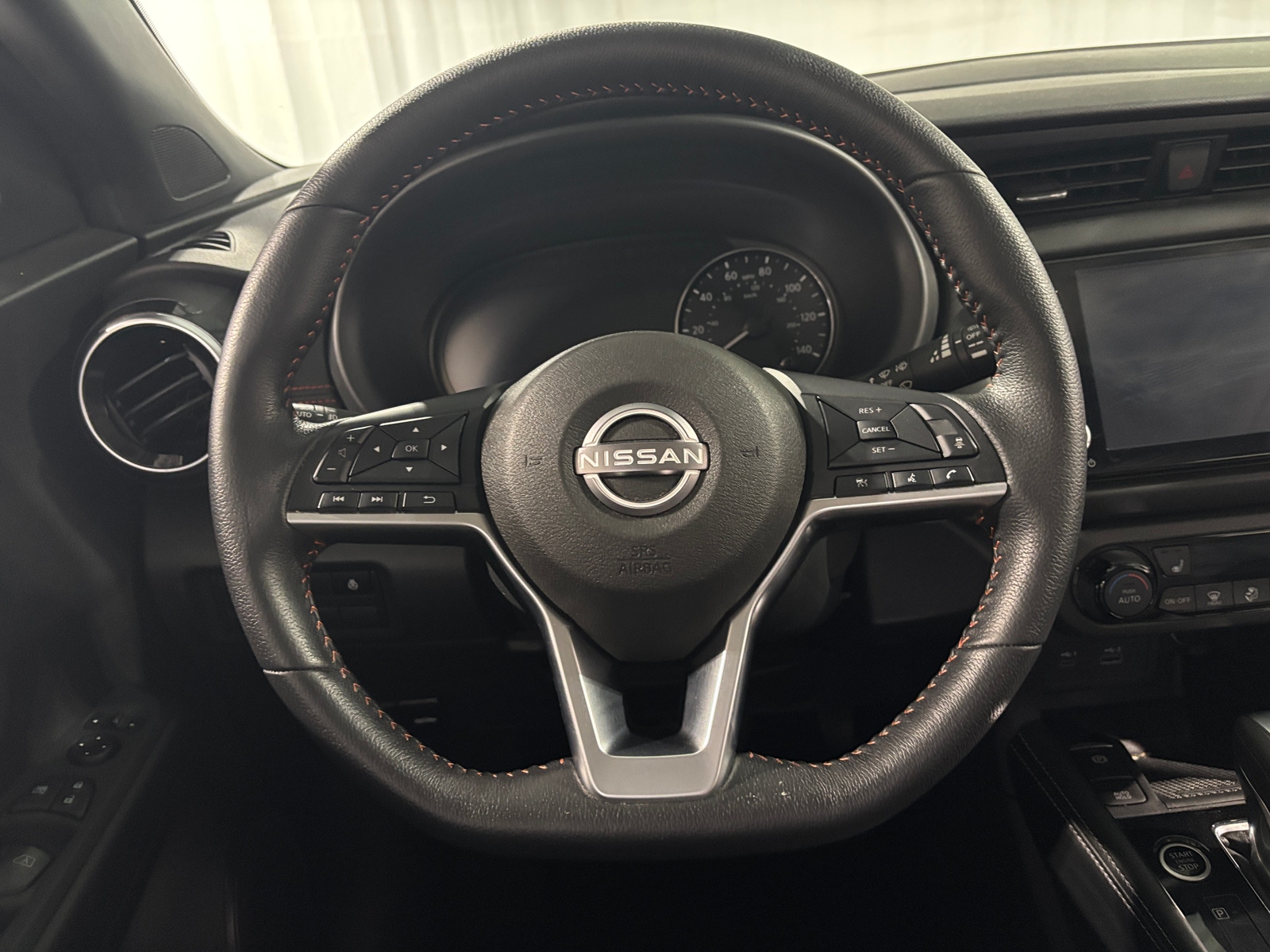 Thumbnail: 2023 Nissan Kicks - 5