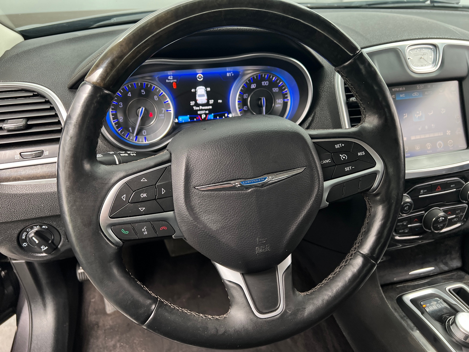 Thumbnail: 2016 Chrysler 300 - 4
