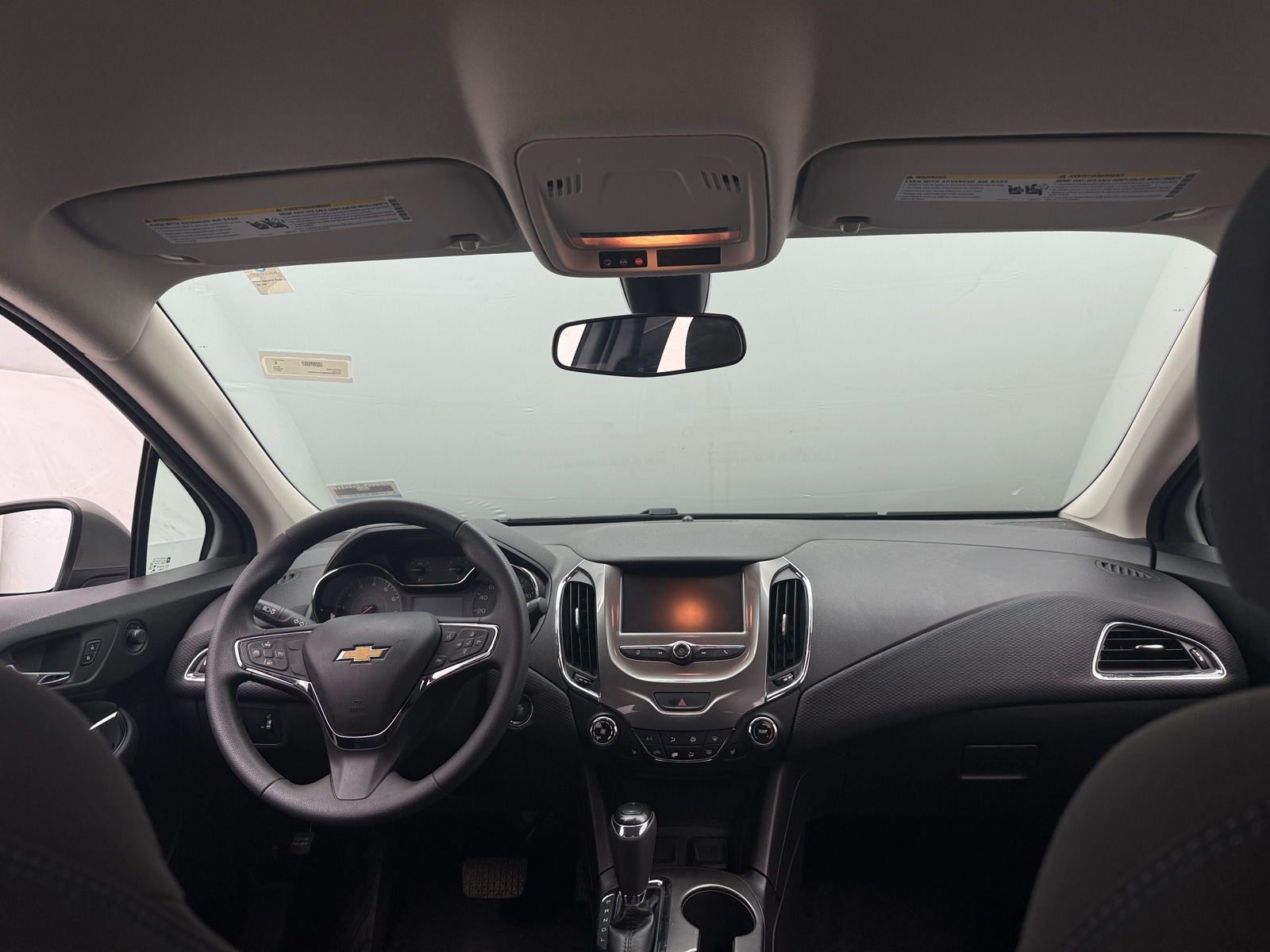Thumbnail: 2017 Chevrolet Cruze - 3