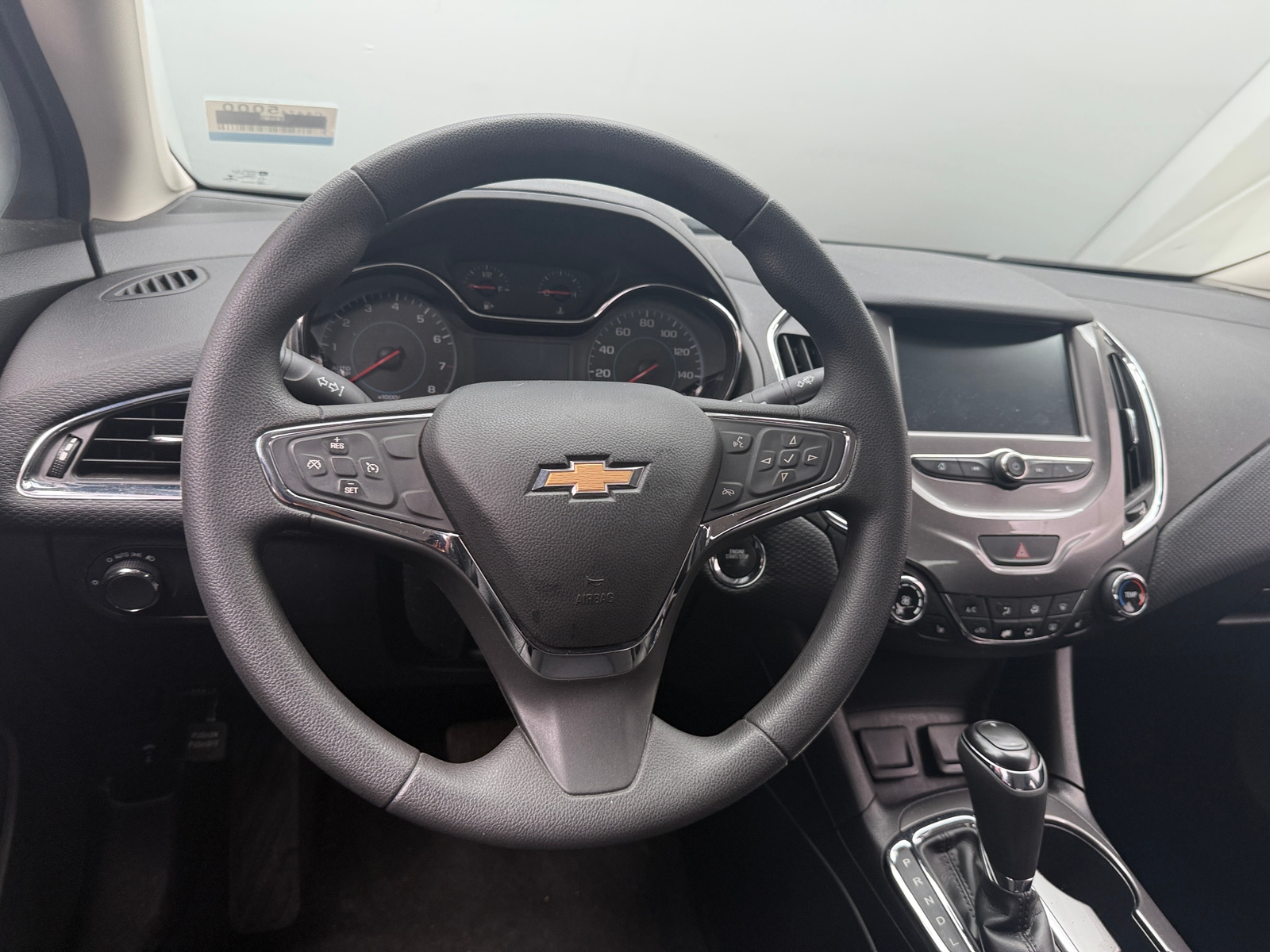 Thumbnail: 2017 Chevrolet Cruze - 5