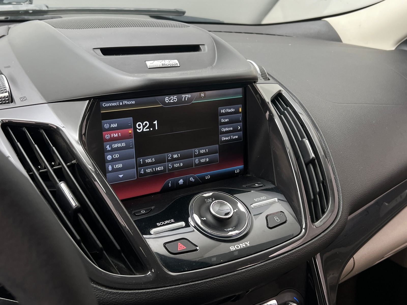 Thumbnail: 2015 Ford Escape - 3