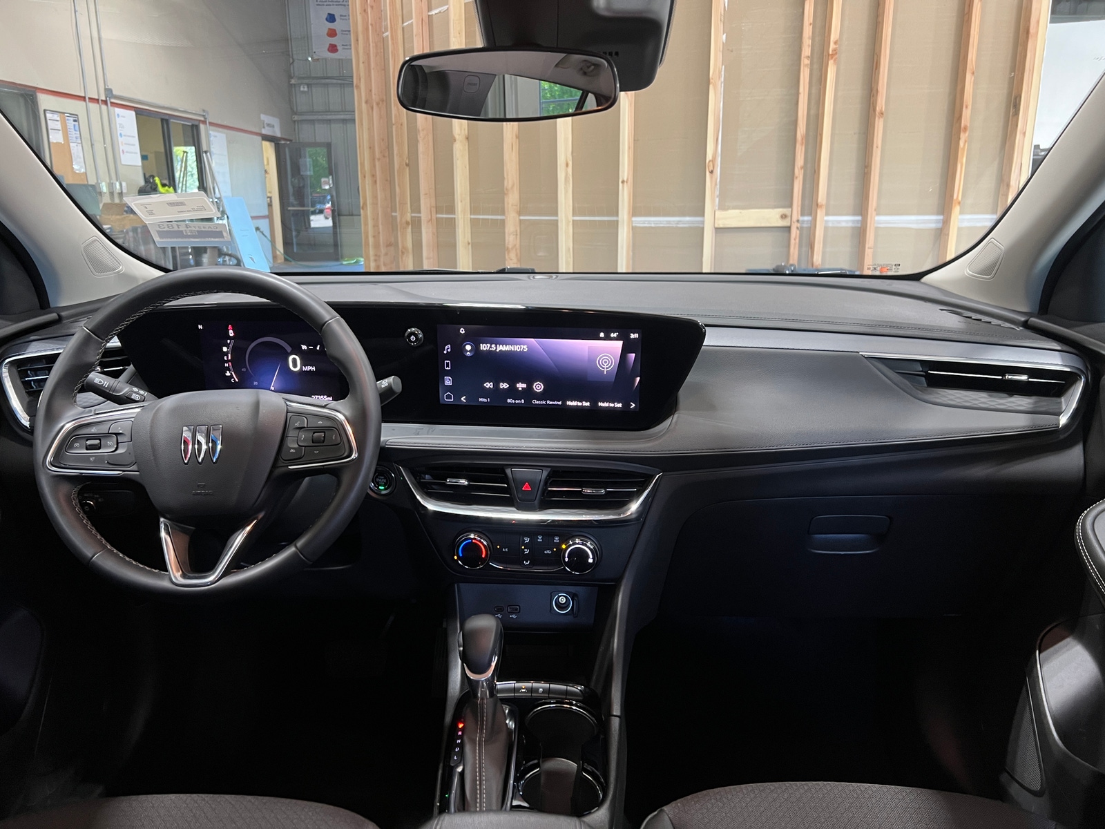 Thumbnail: 2025 Buick Encore GX - 3