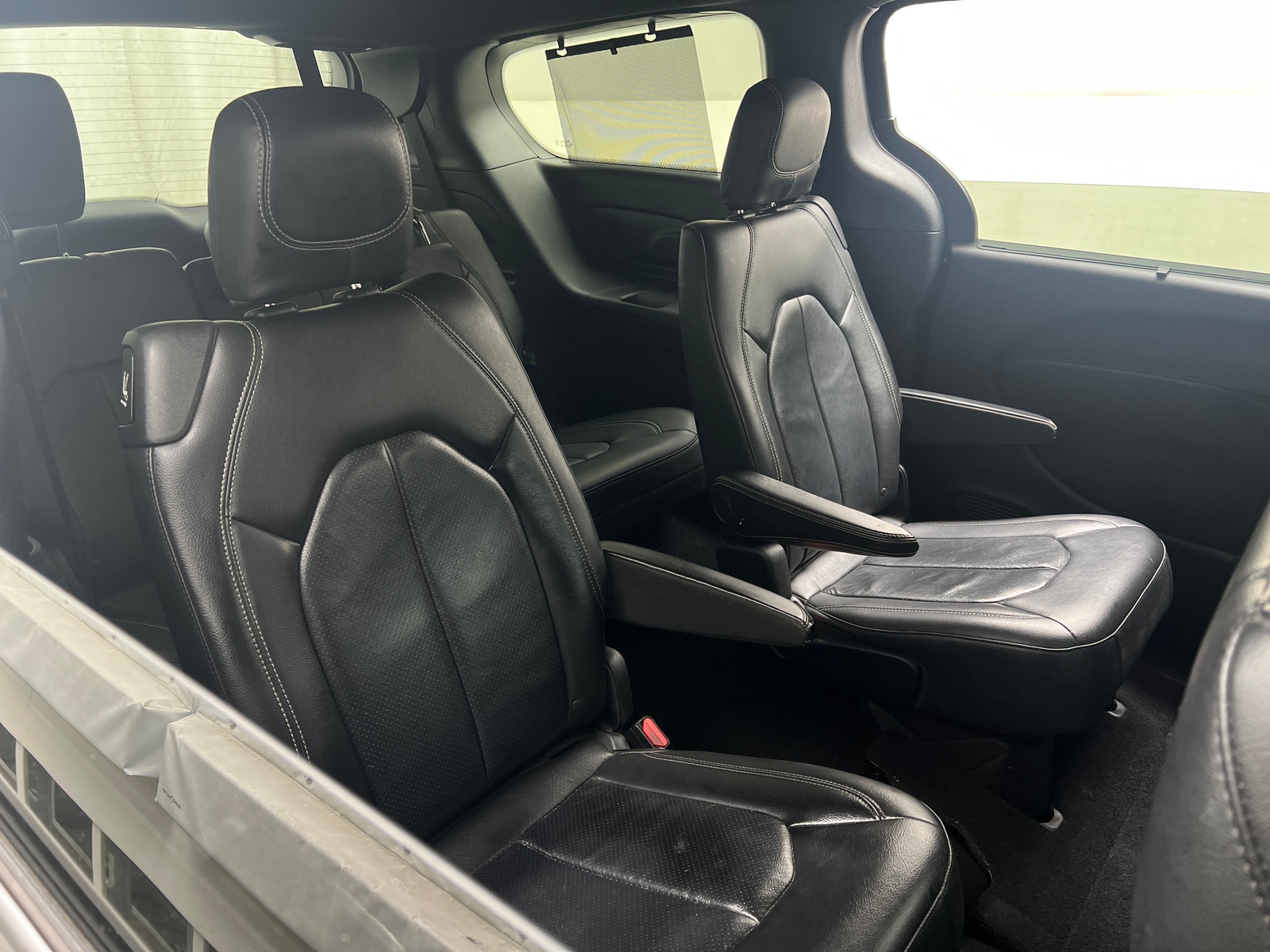 Thumbnail: 2018 Chrysler Pacifica - 5