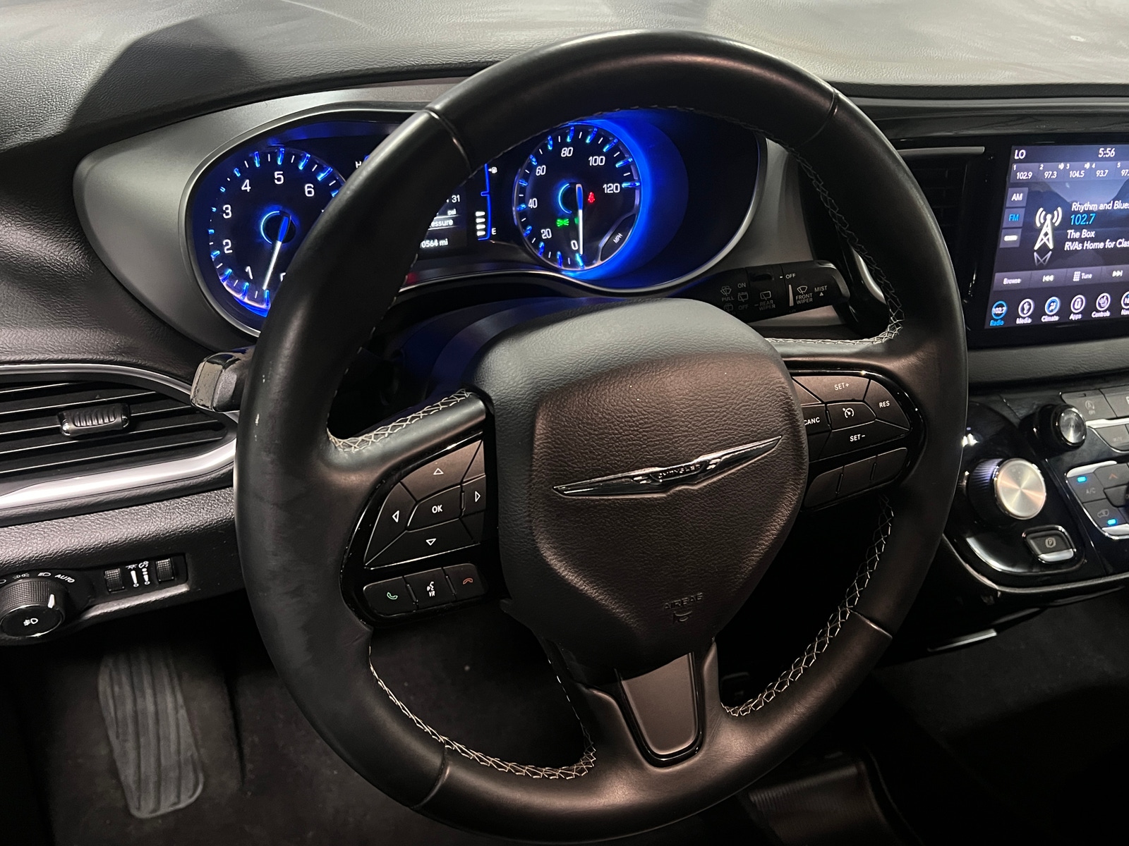 Thumbnail: 2018 Chrysler Pacifica - 4