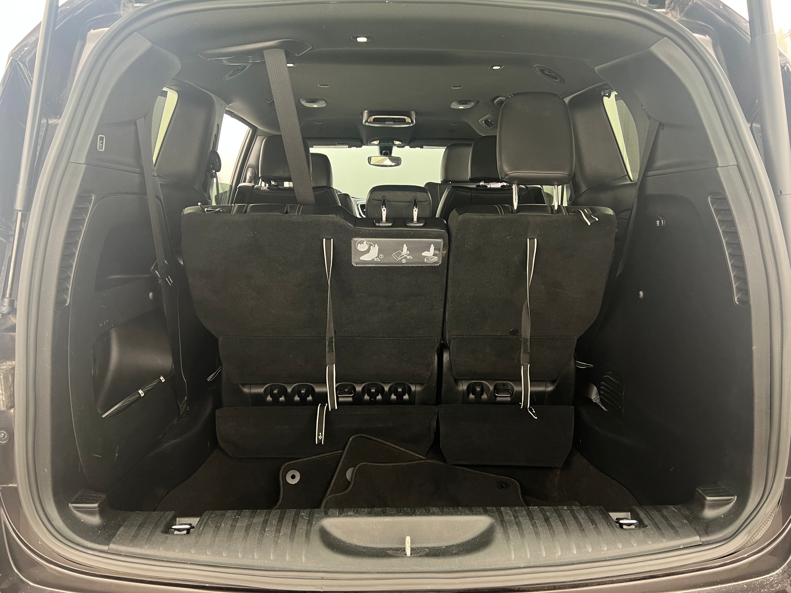 Thumbnail: 2018 Chrysler Pacifica - 6