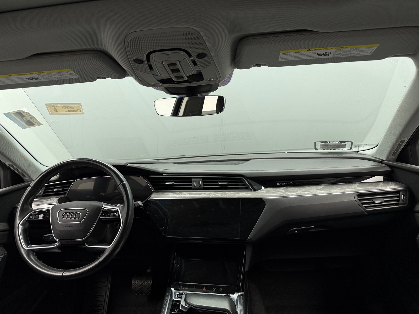 Thumbnail: 2021 Audi e-tron S - 2