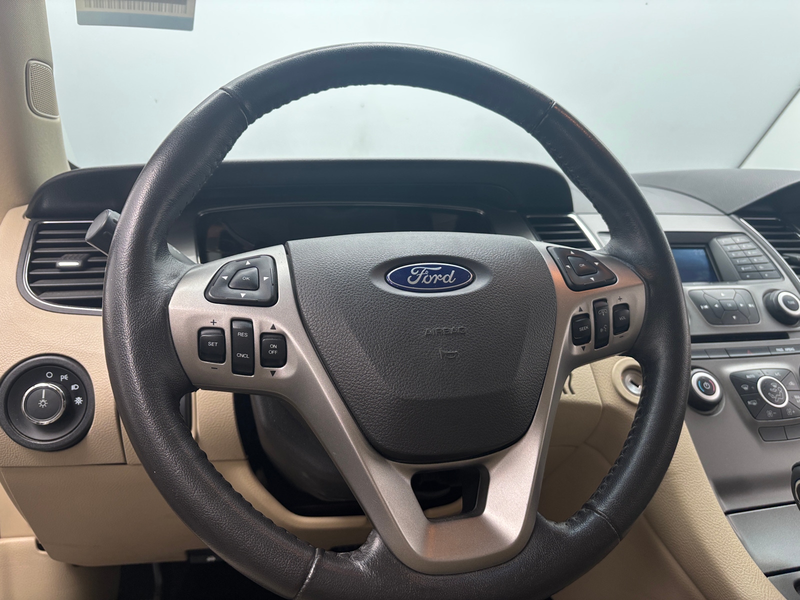 Thumbnail: 2014 Ford Taurus - 5