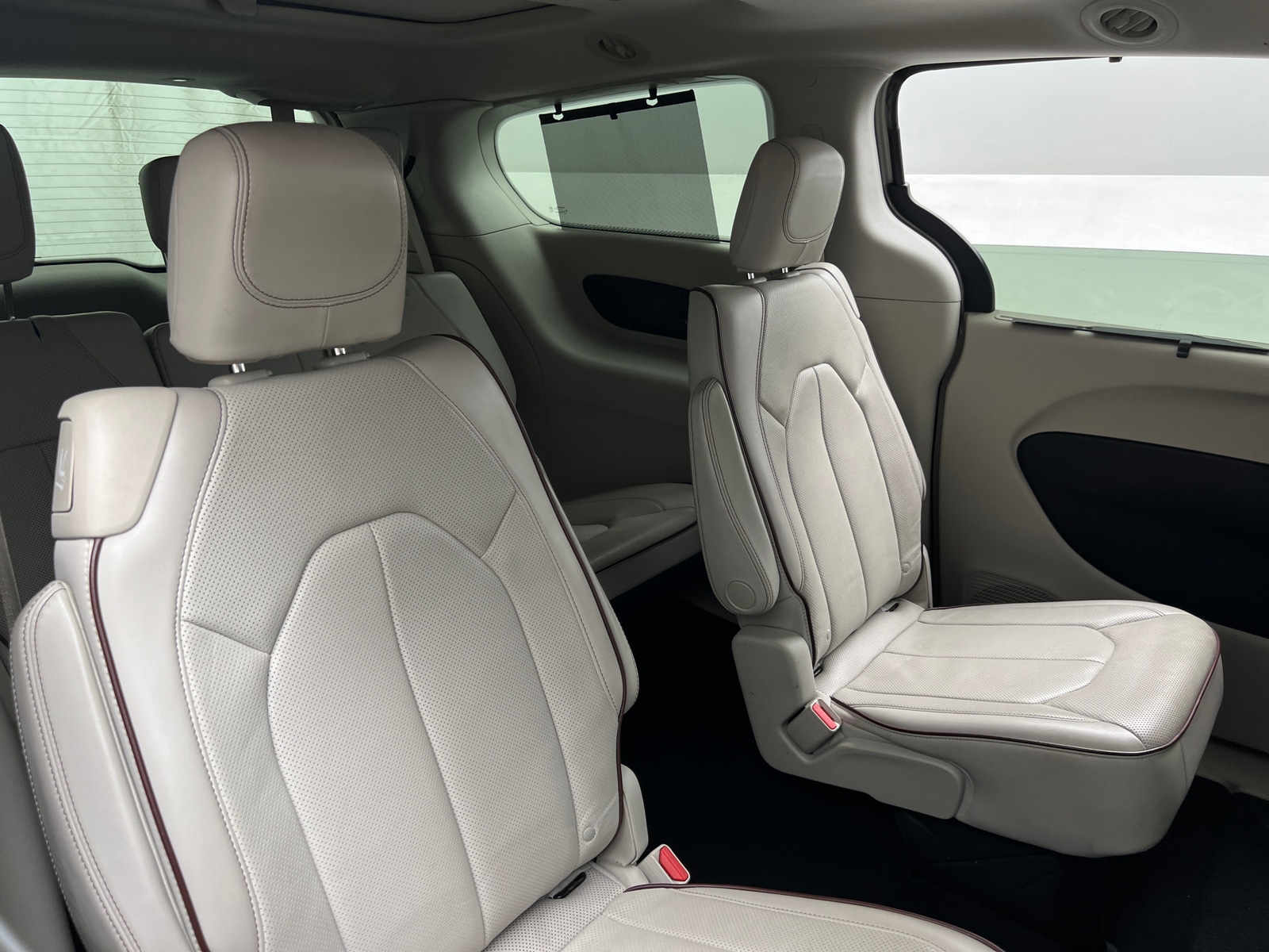 Thumbnail: 2017 Chrysler Pacifica - 5