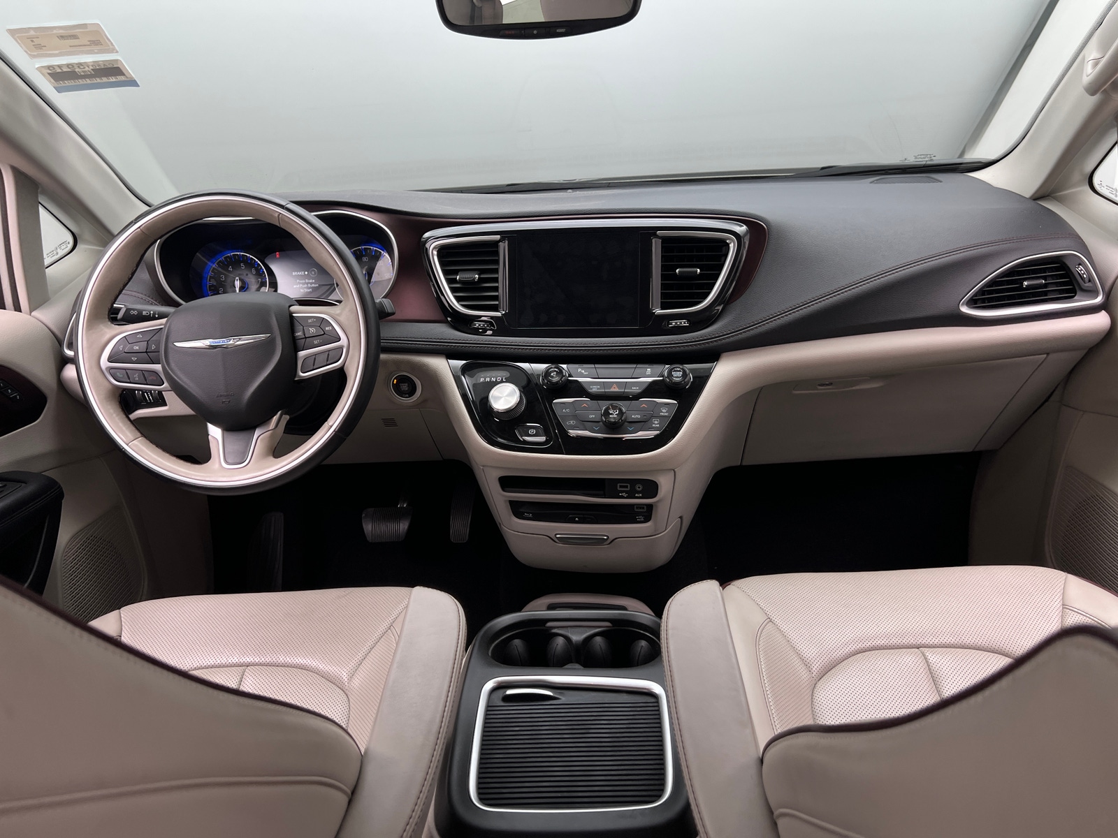 Thumbnail: 2017 Chrysler Pacifica - 2